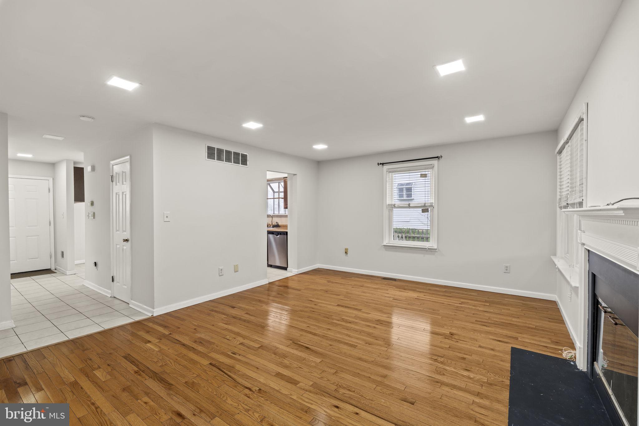 VILLAGE AT GWYNEDD - Residential