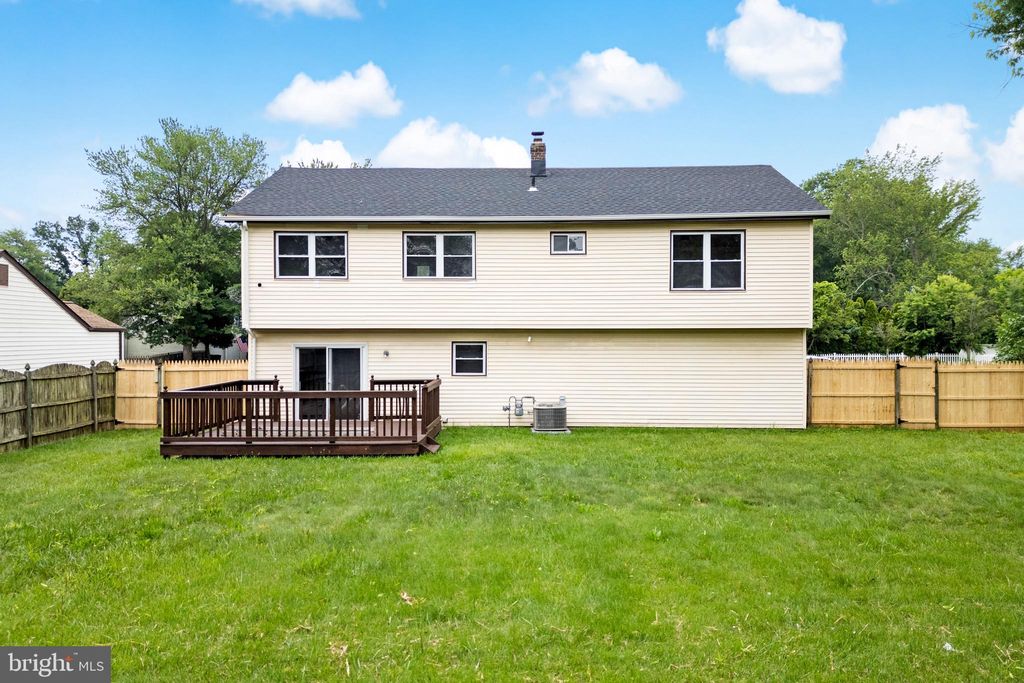 Photo of 243 Wintergreen Ln, PENNS GROVE, NJ 08069 (MLS # NJSA2016868)