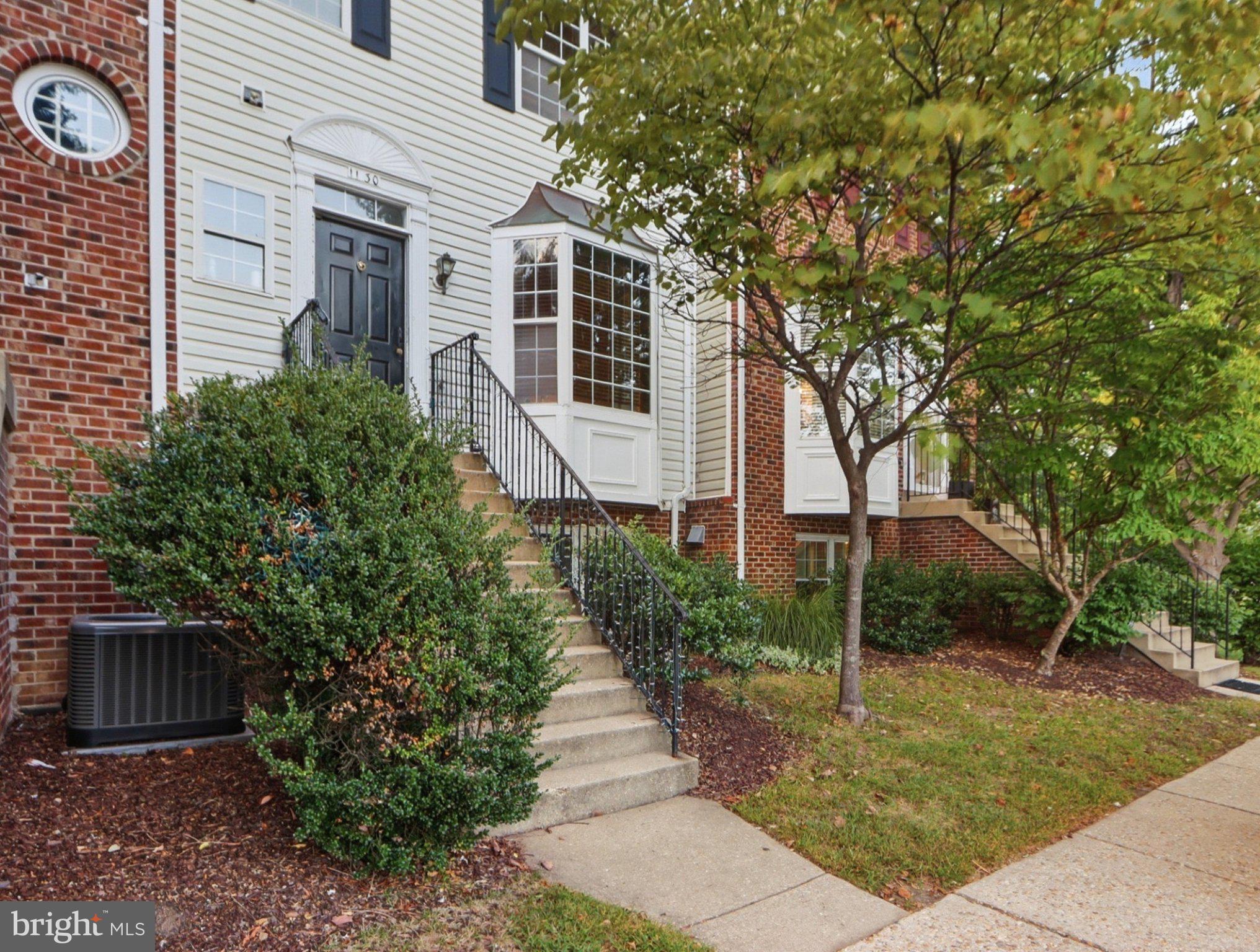1130 WICKFORD COURT