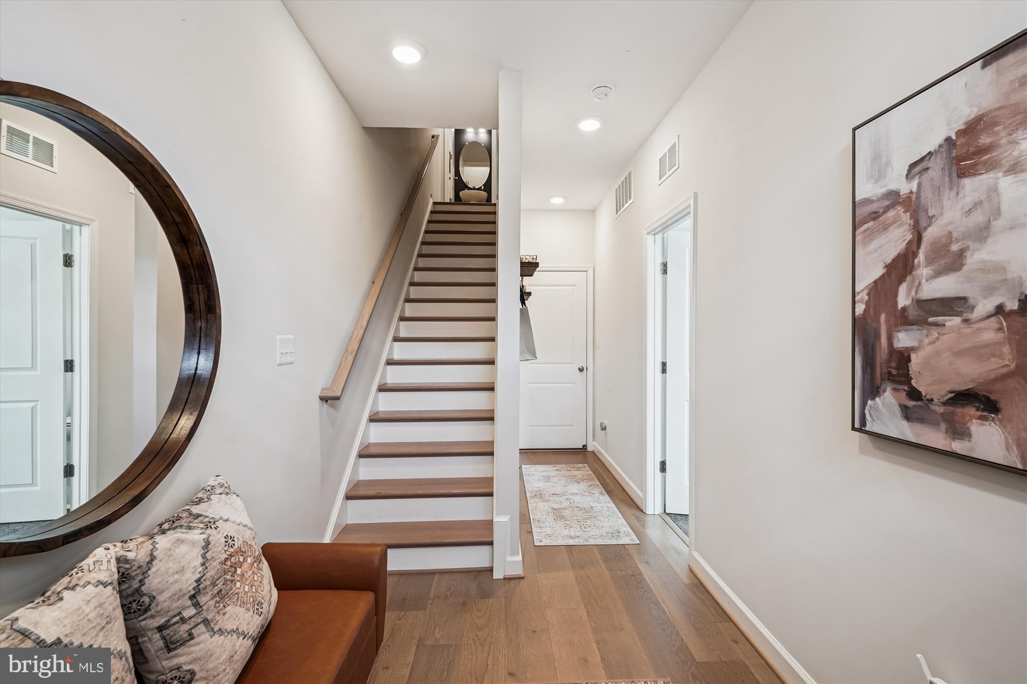 ENCLAVE AT FAIR LAKES - Residential