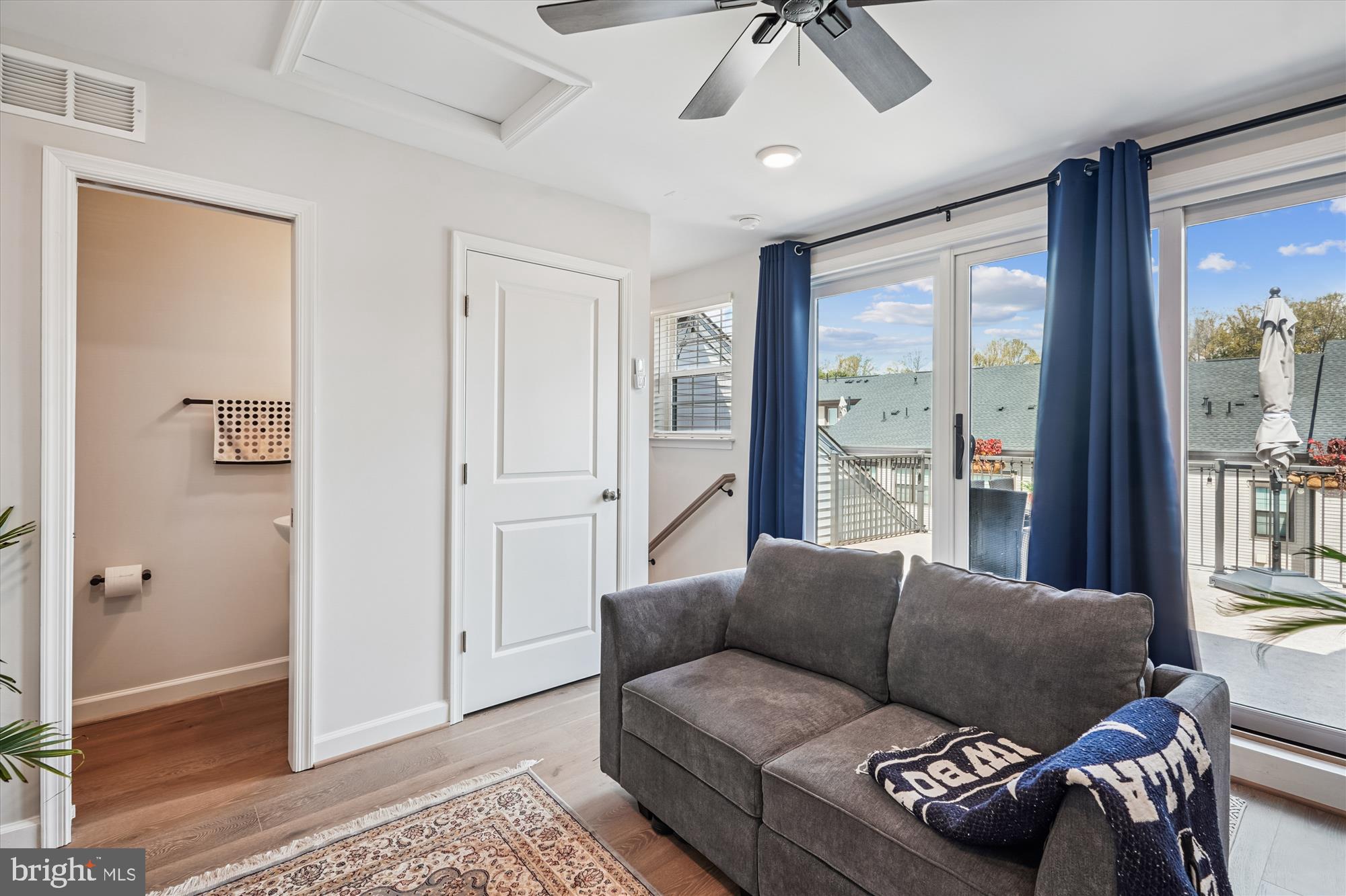 ENCLAVE AT FAIR LAKES - Residential