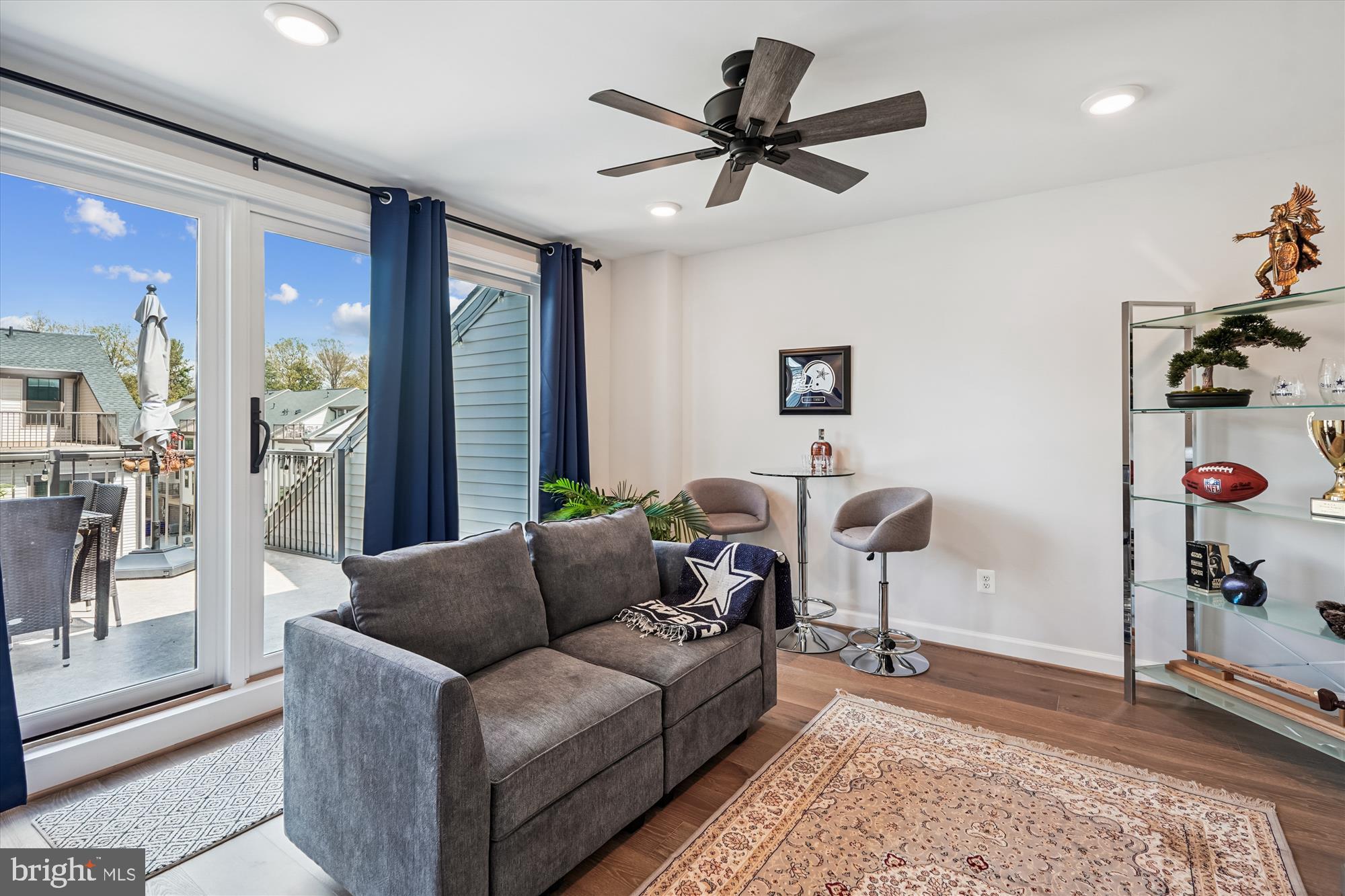 ENCLAVE AT FAIR LAKES - Residential