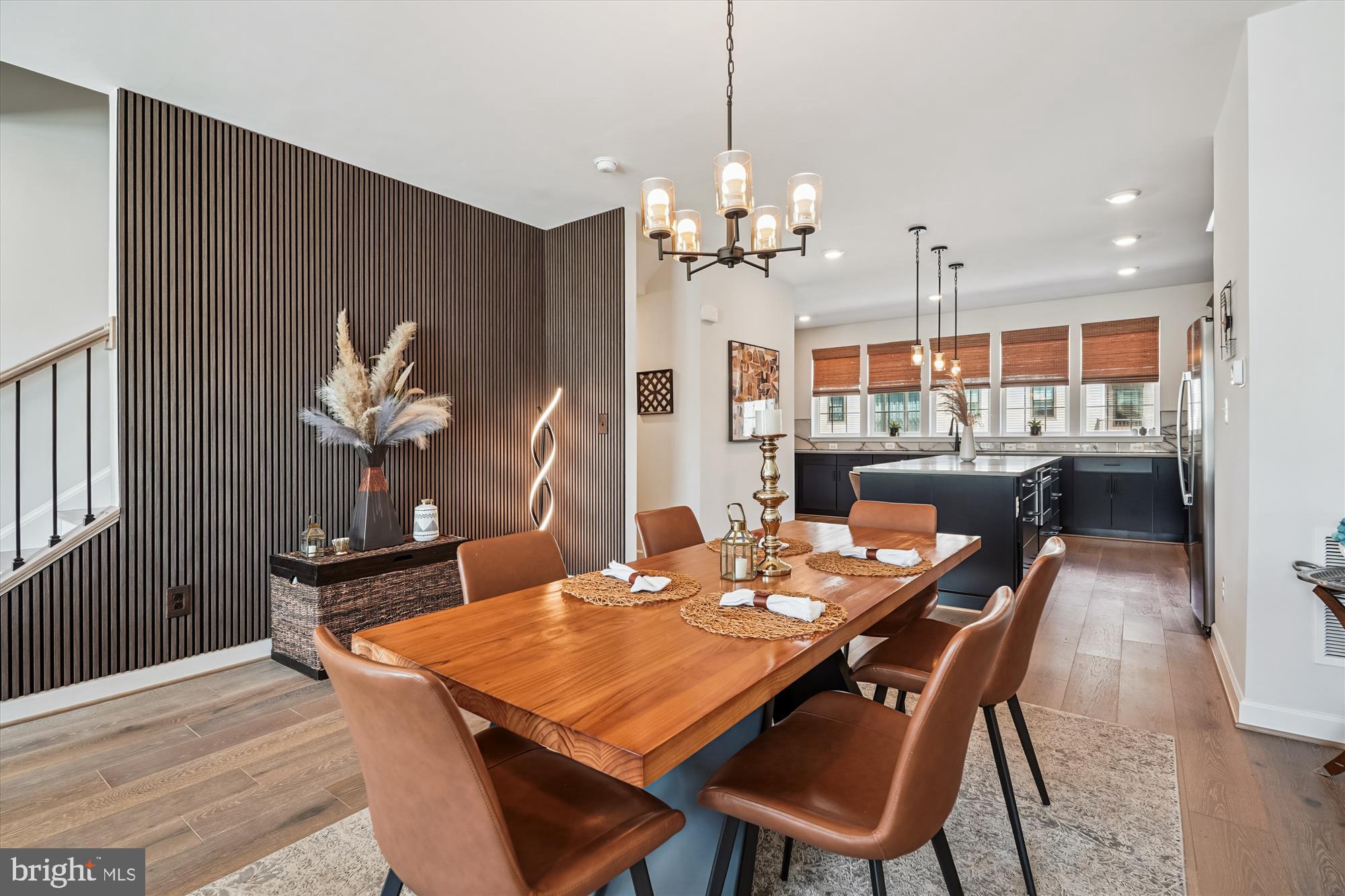 ENCLAVE AT FAIR LAKES - Residential