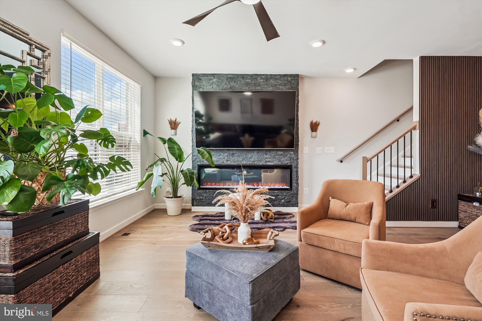 ENCLAVE AT FAIR LAKES - Residential