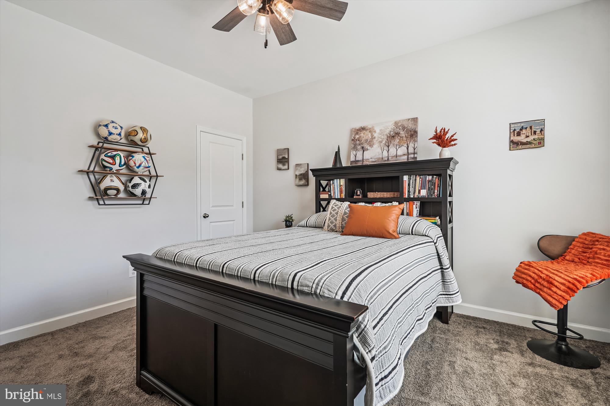 ENCLAVE AT FAIR LAKES - Residential