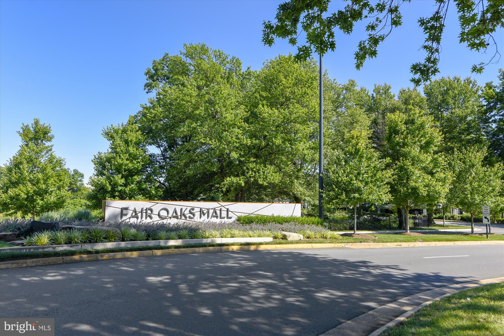 ENCLAVE AT FAIR LAKES - Residential