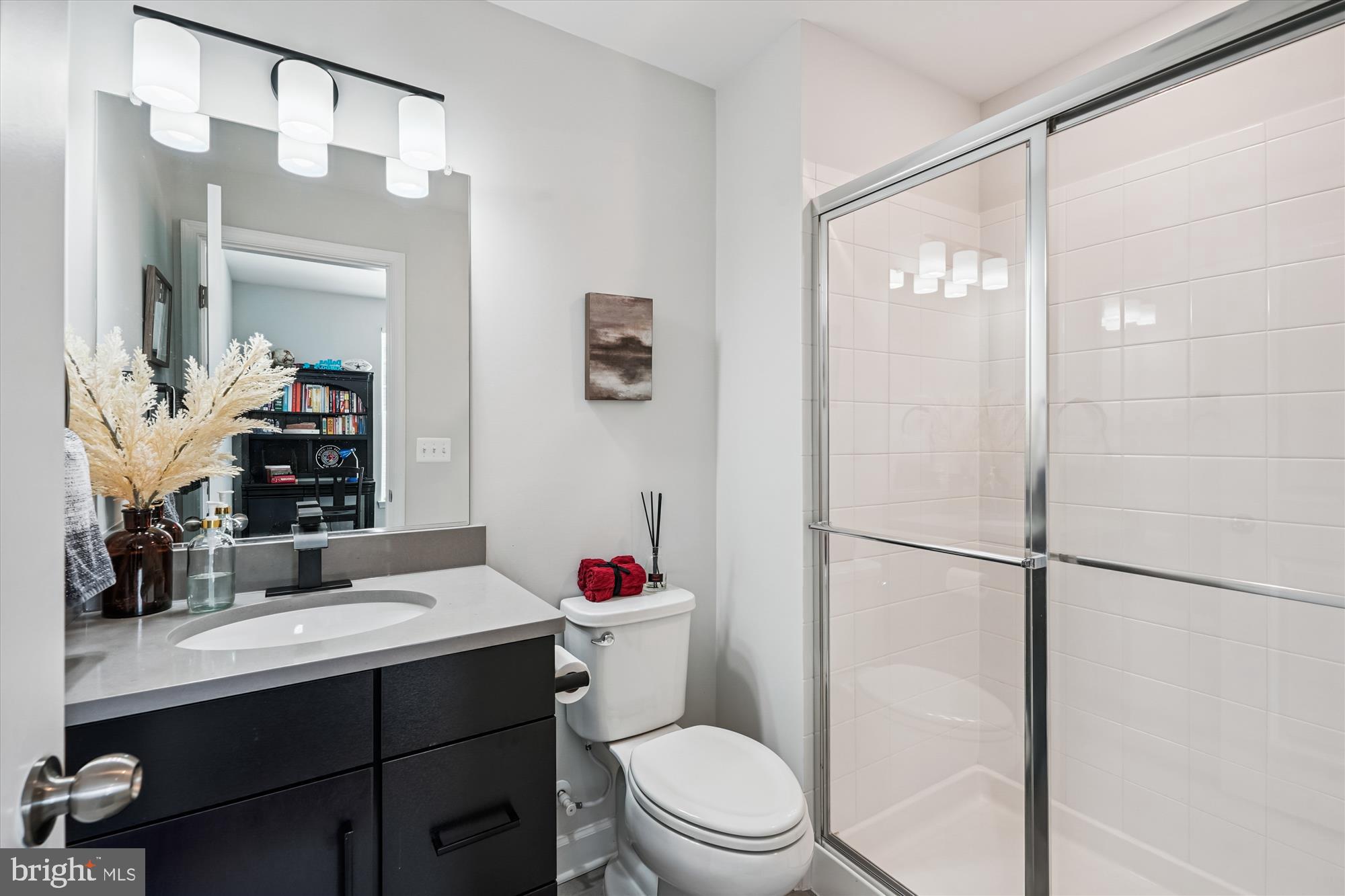 ENCLAVE AT FAIR LAKES - Residential