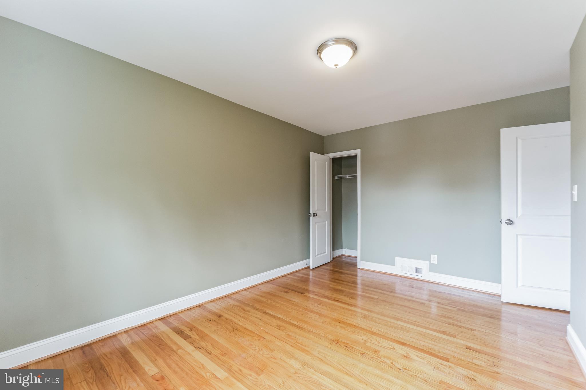 NORTHWOOD - Residential