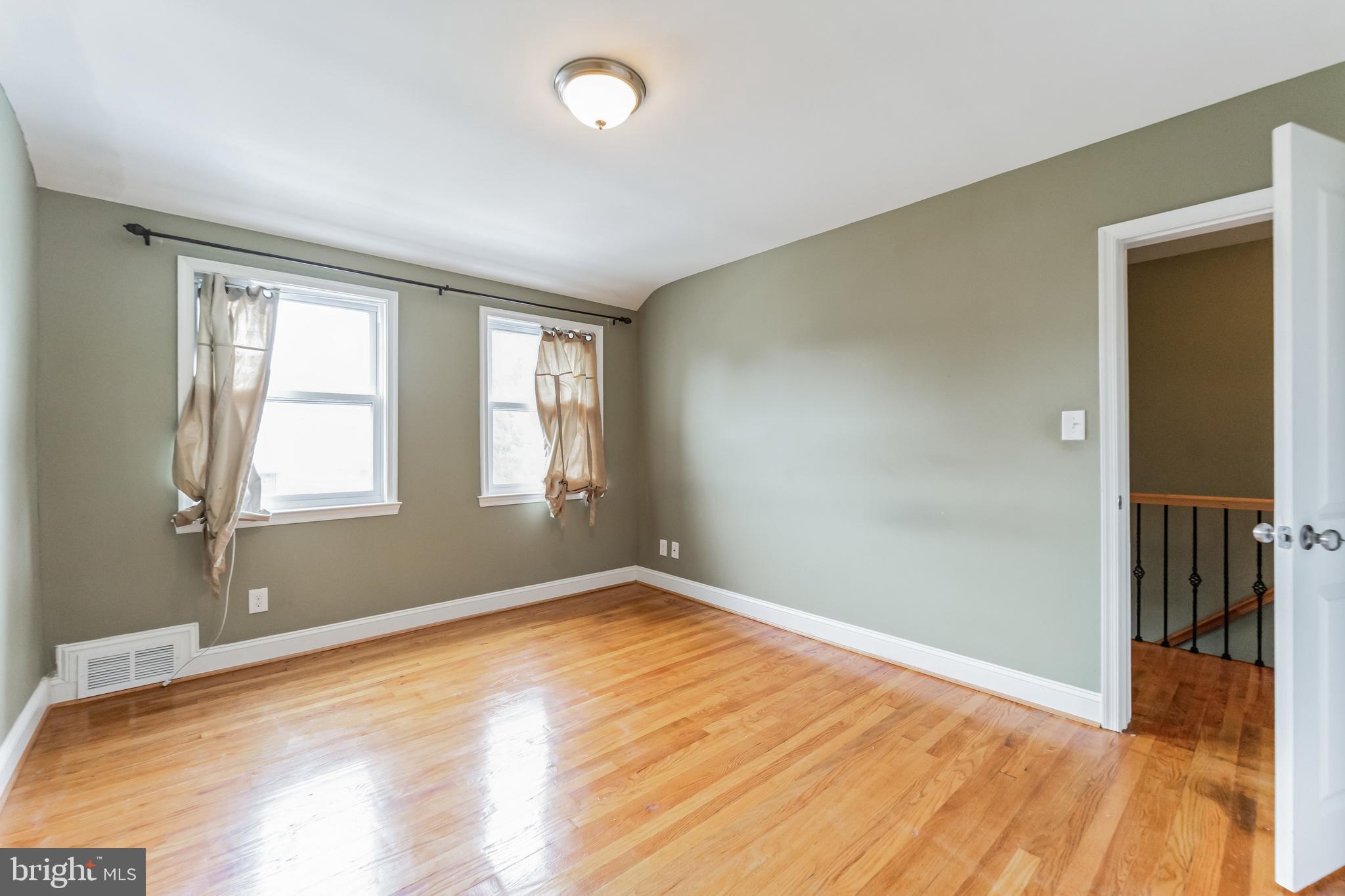 NORTHWOOD - Residential