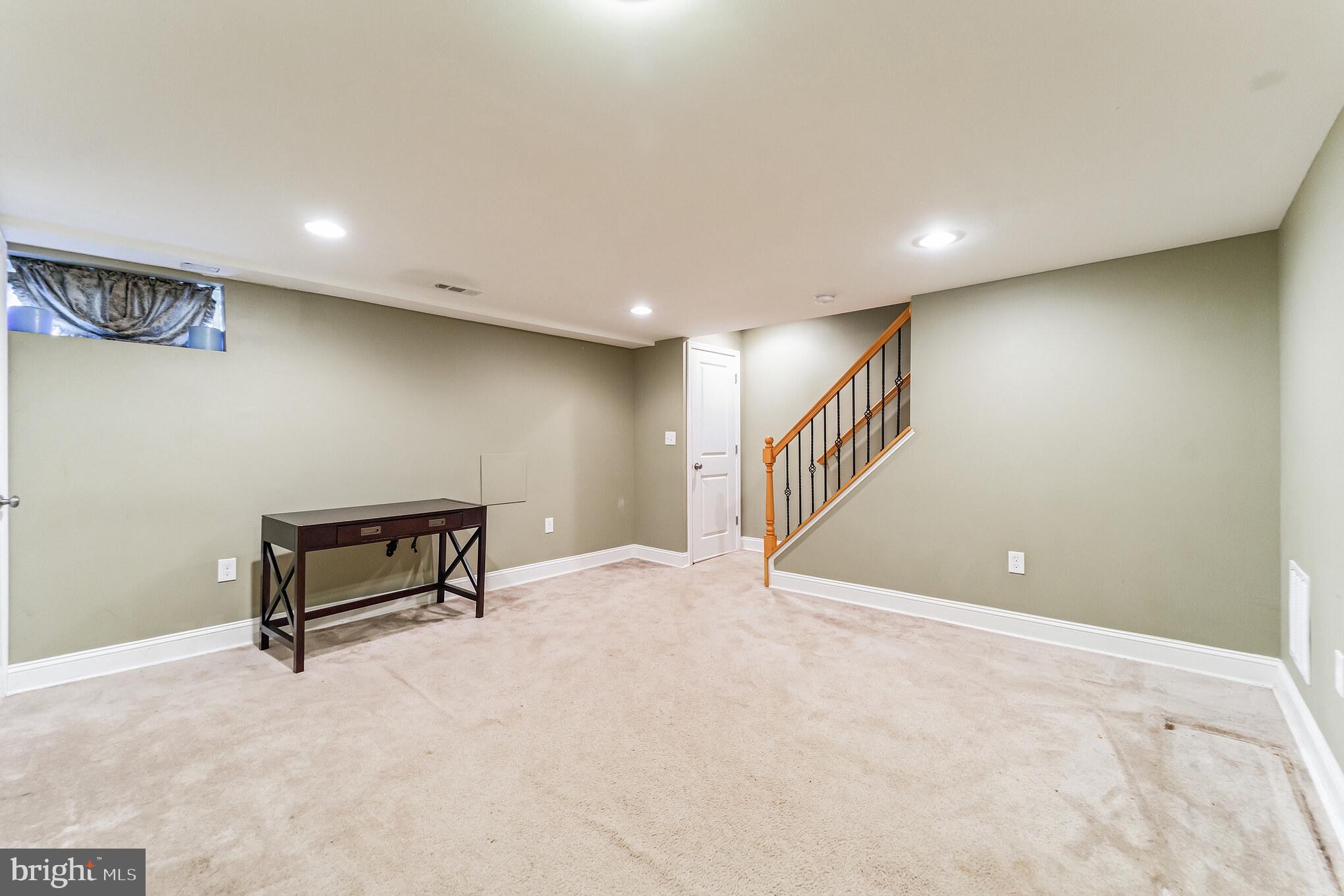 NORTHWOOD - Residential