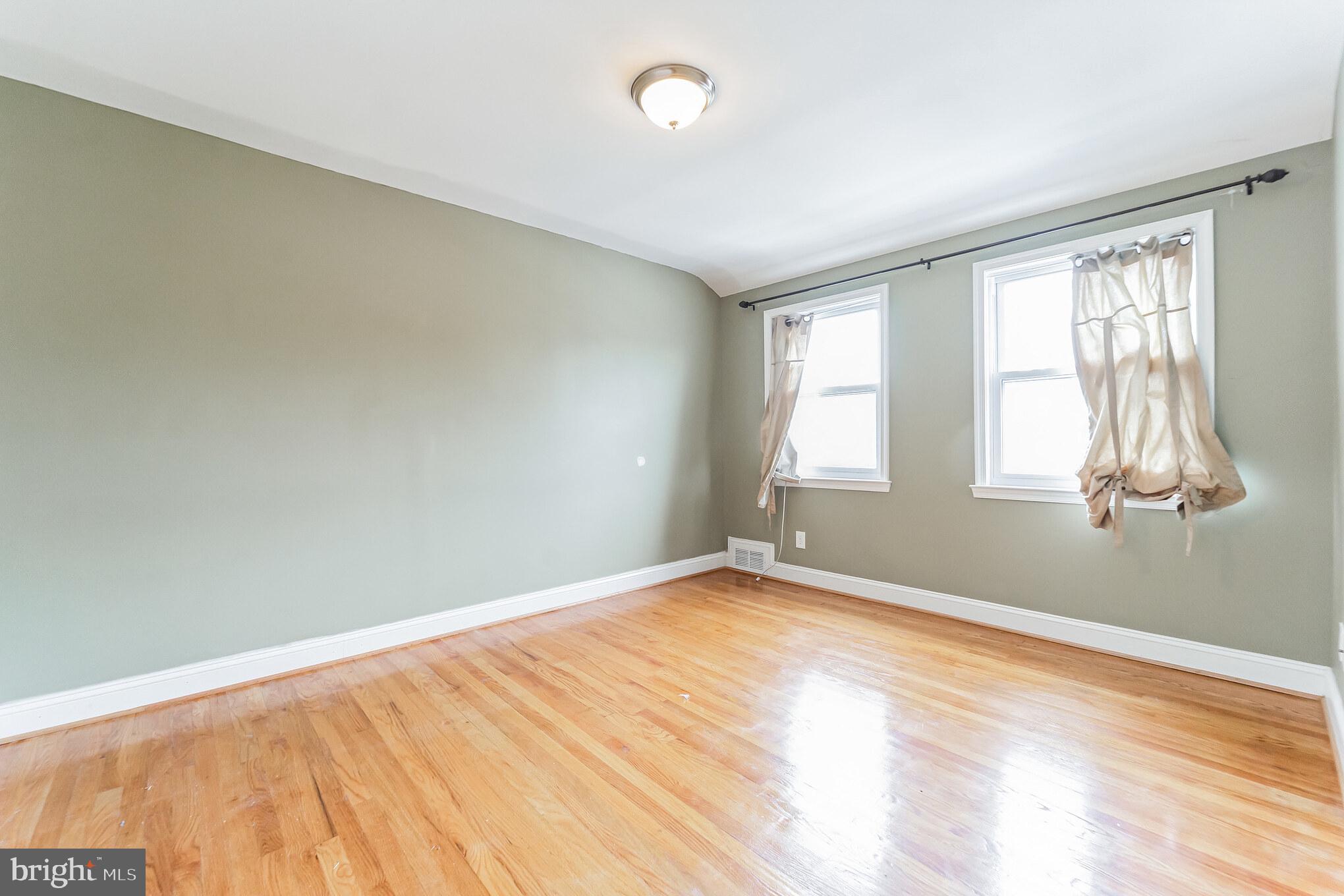 NORTHWOOD - Residential