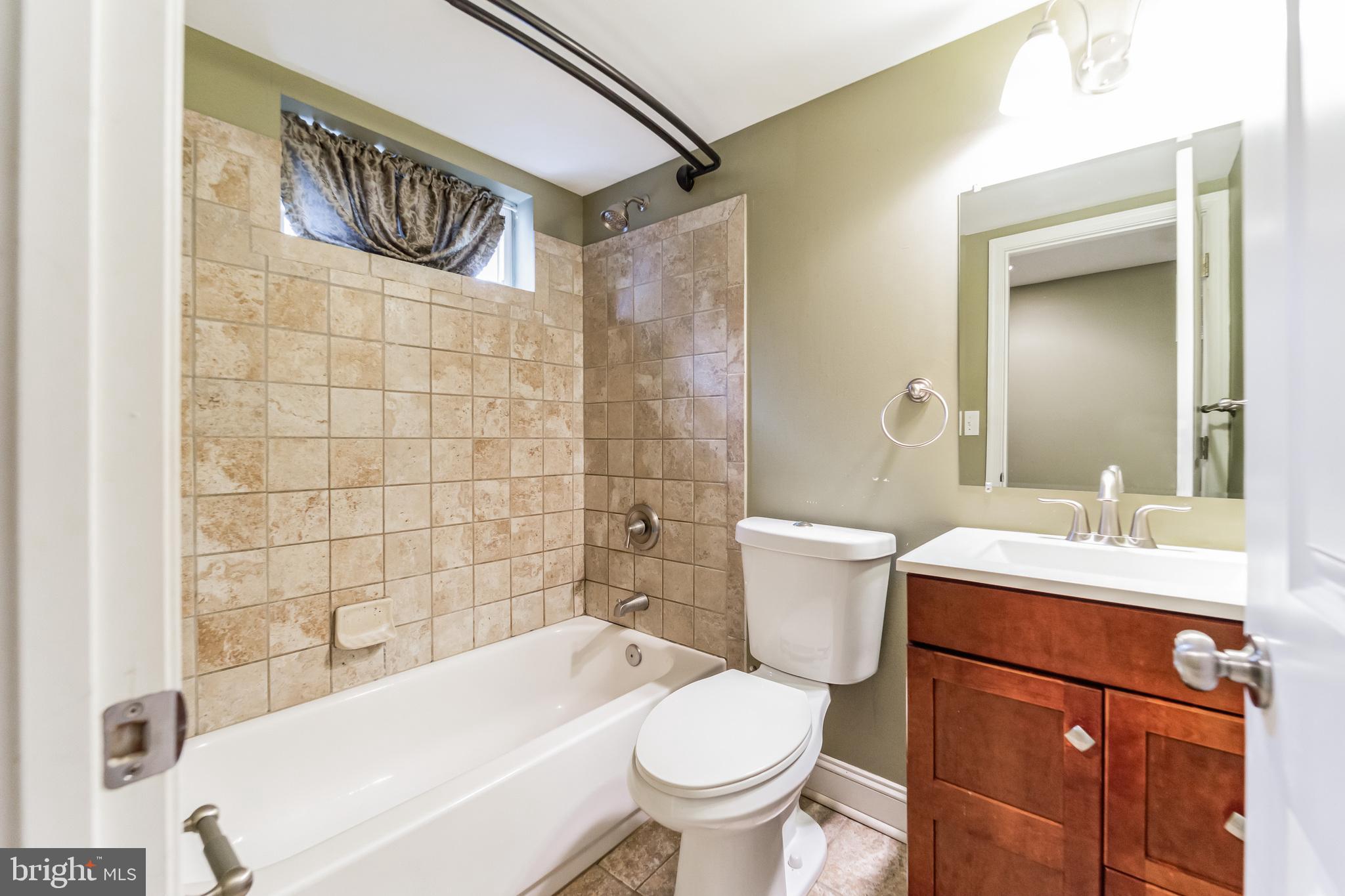 NORTHWOOD - Residential