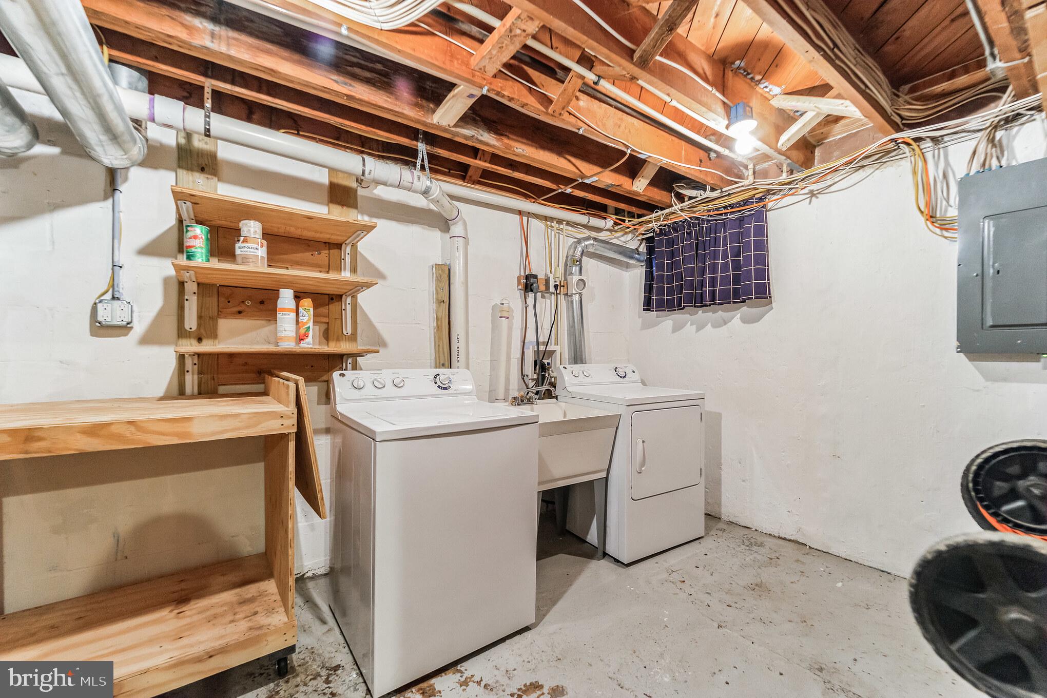 NORTHWOOD - Residential