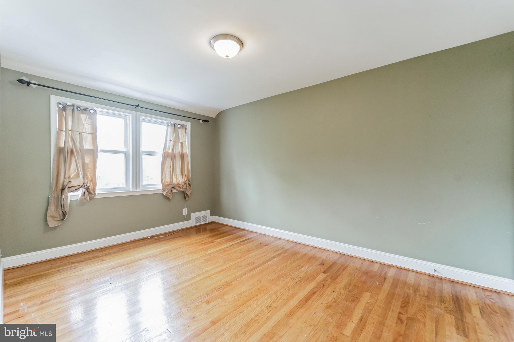 NORTHWOOD - Residential