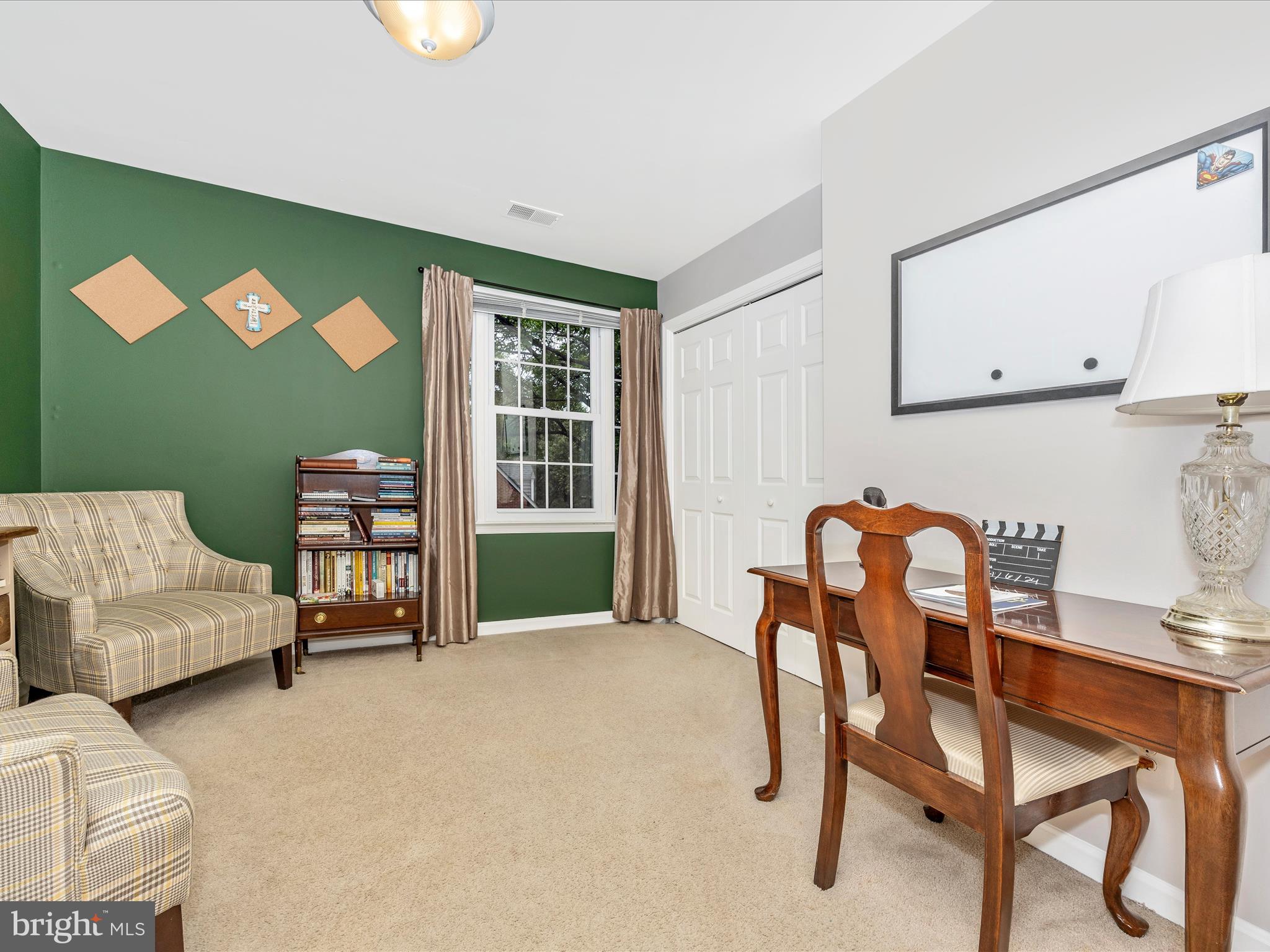 MEADOWGATE - Residential