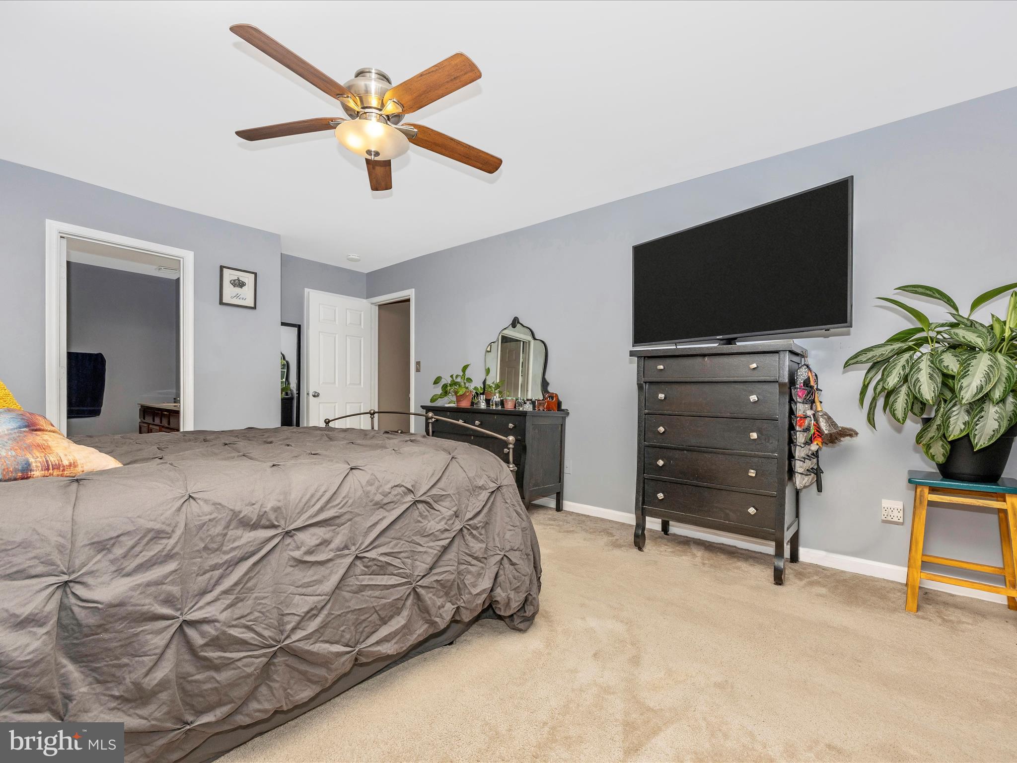 MEADOWGATE - Residential