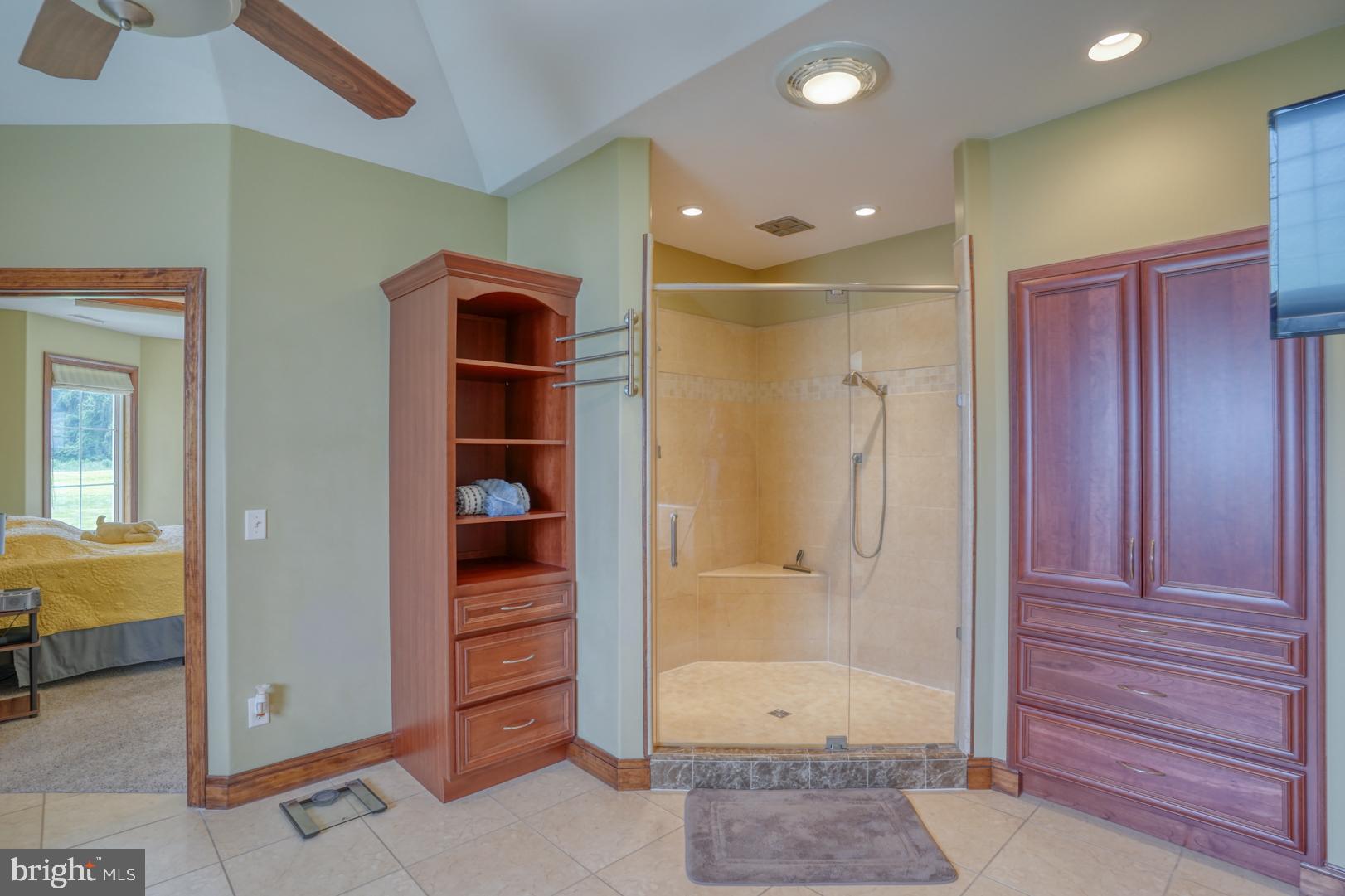 GREEN BRIAR - Residential