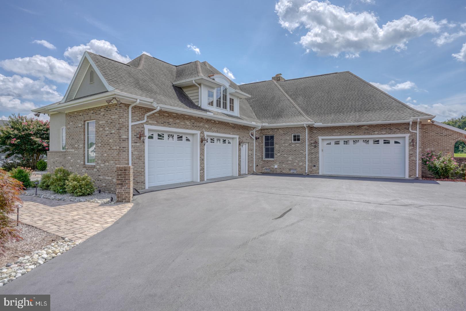 GREEN BRIAR - Residential