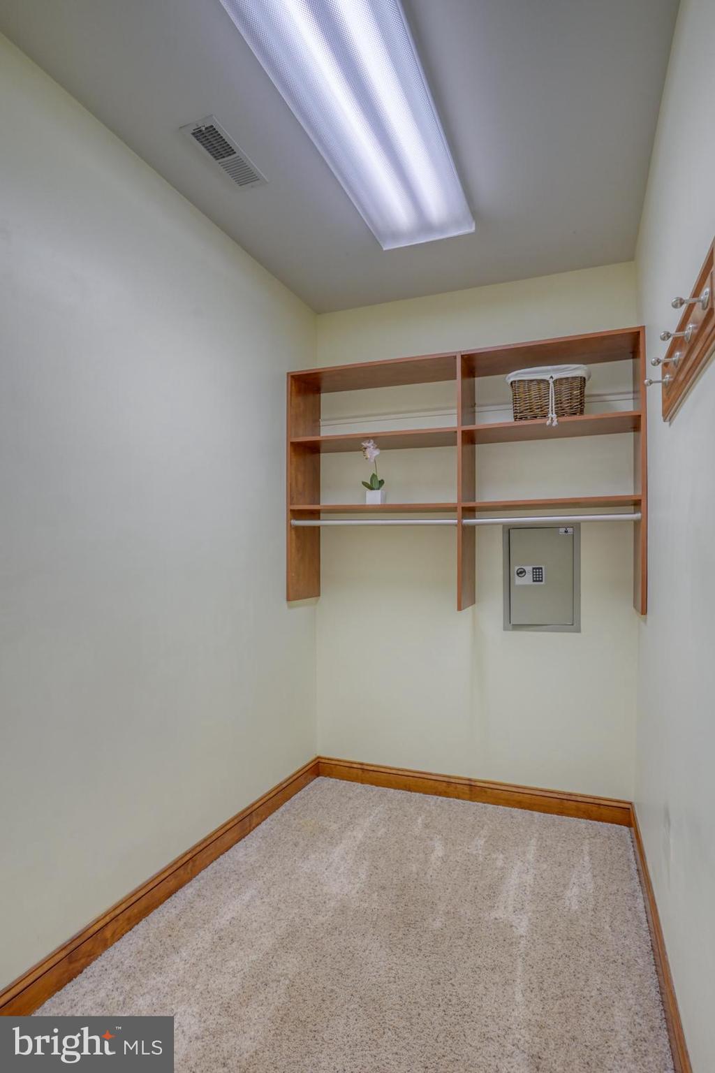 GREEN BRIAR - Residential