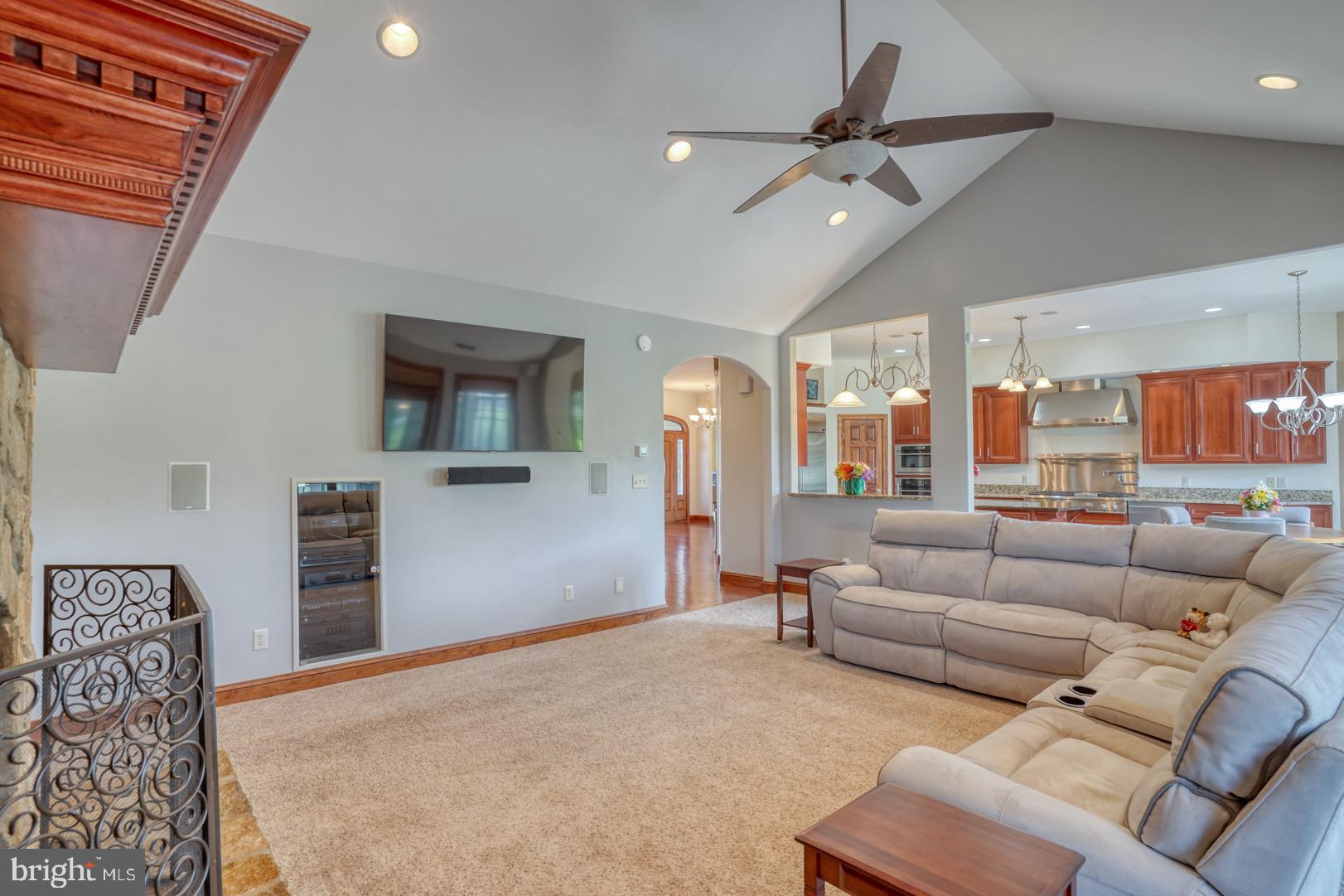 GREEN BRIAR - Residential