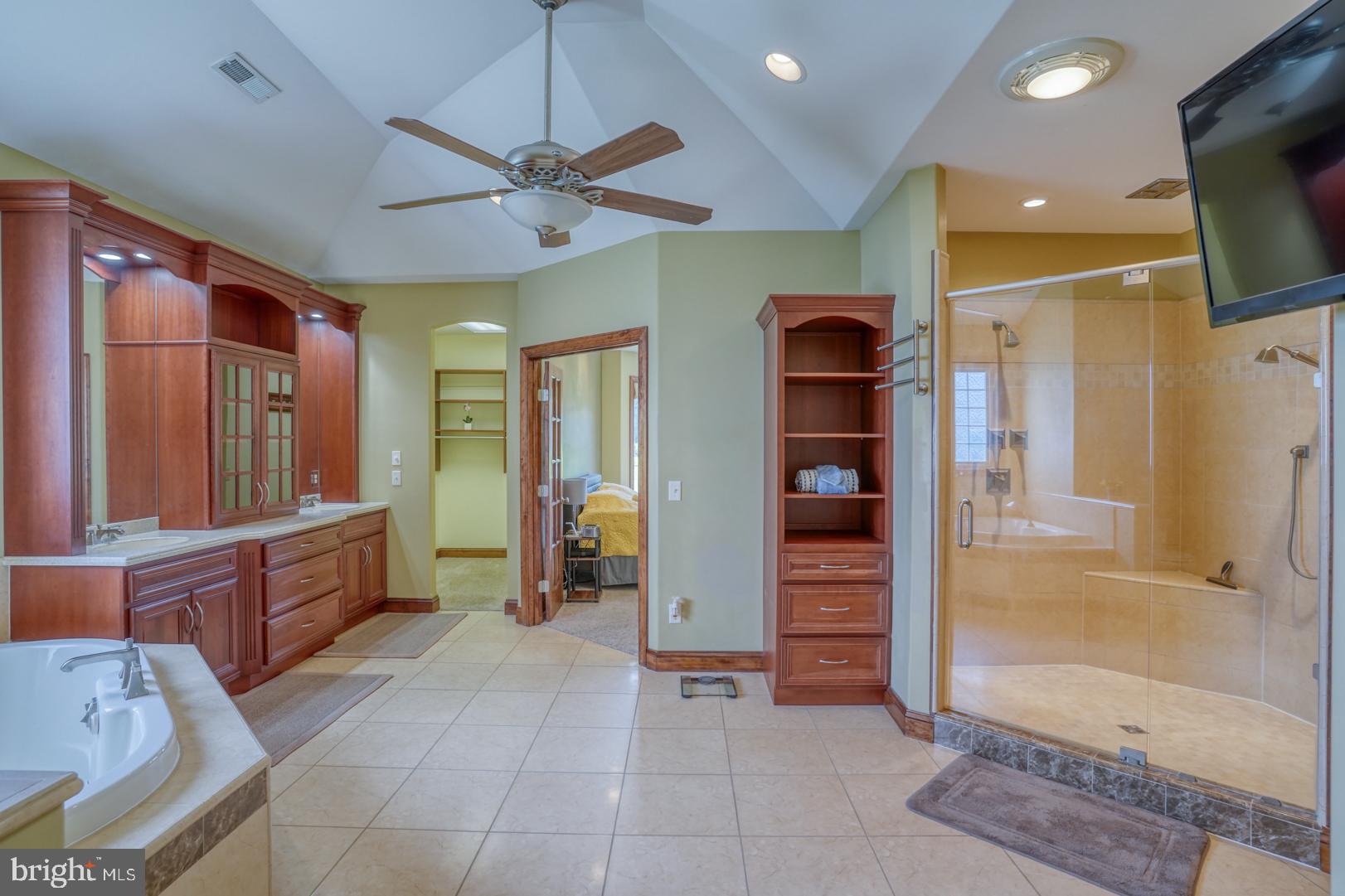 GREEN BRIAR - Residential