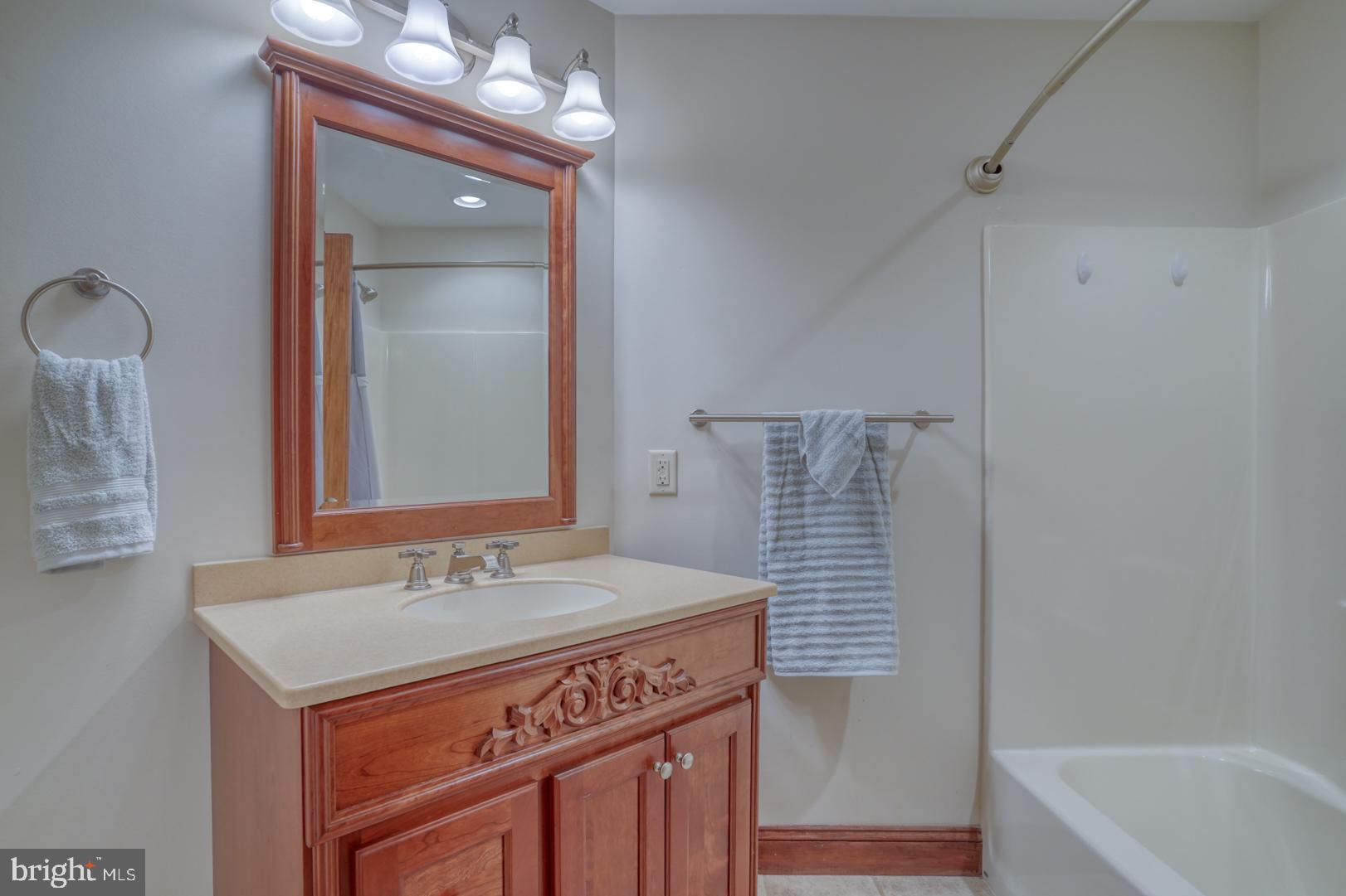 GREEN BRIAR - Residential