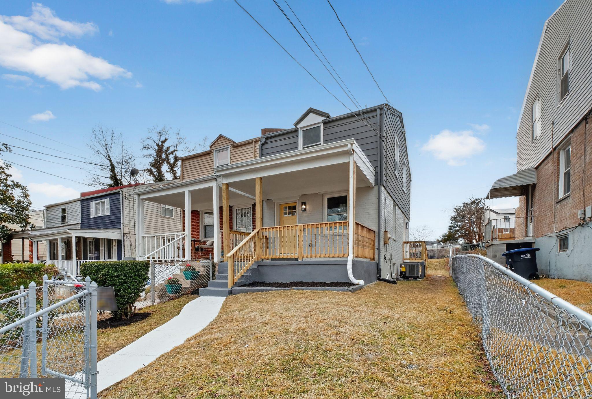 840 DIVISION AVENUE NE