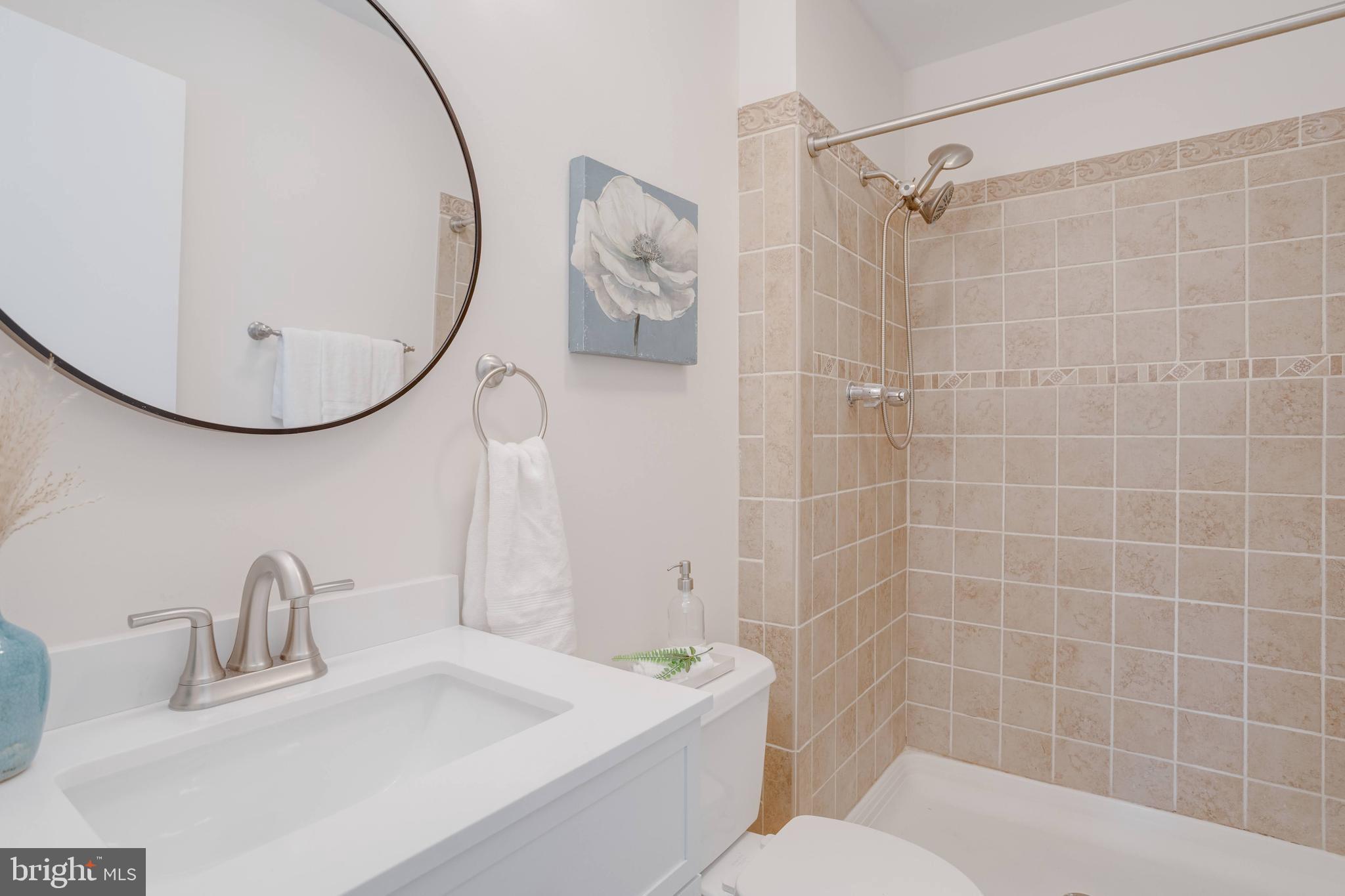 KEENE MILL WOODS - Residential