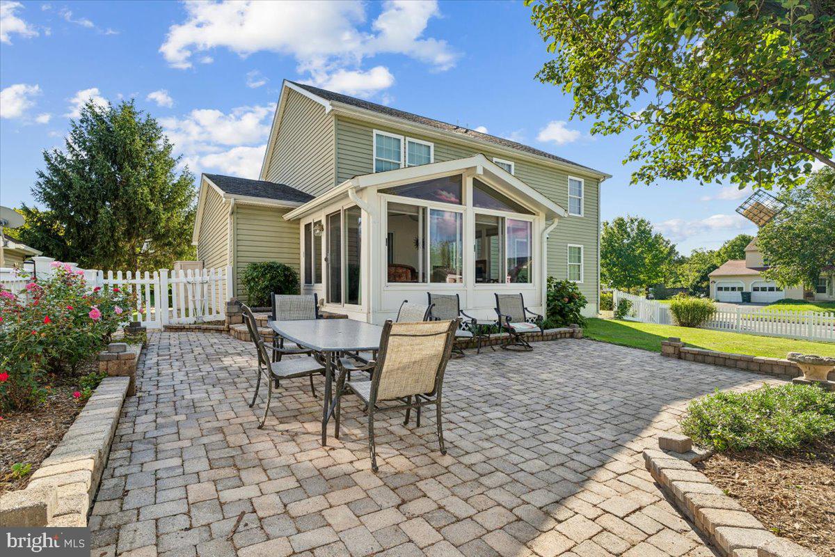 GOLF VIEW - Residential Lease