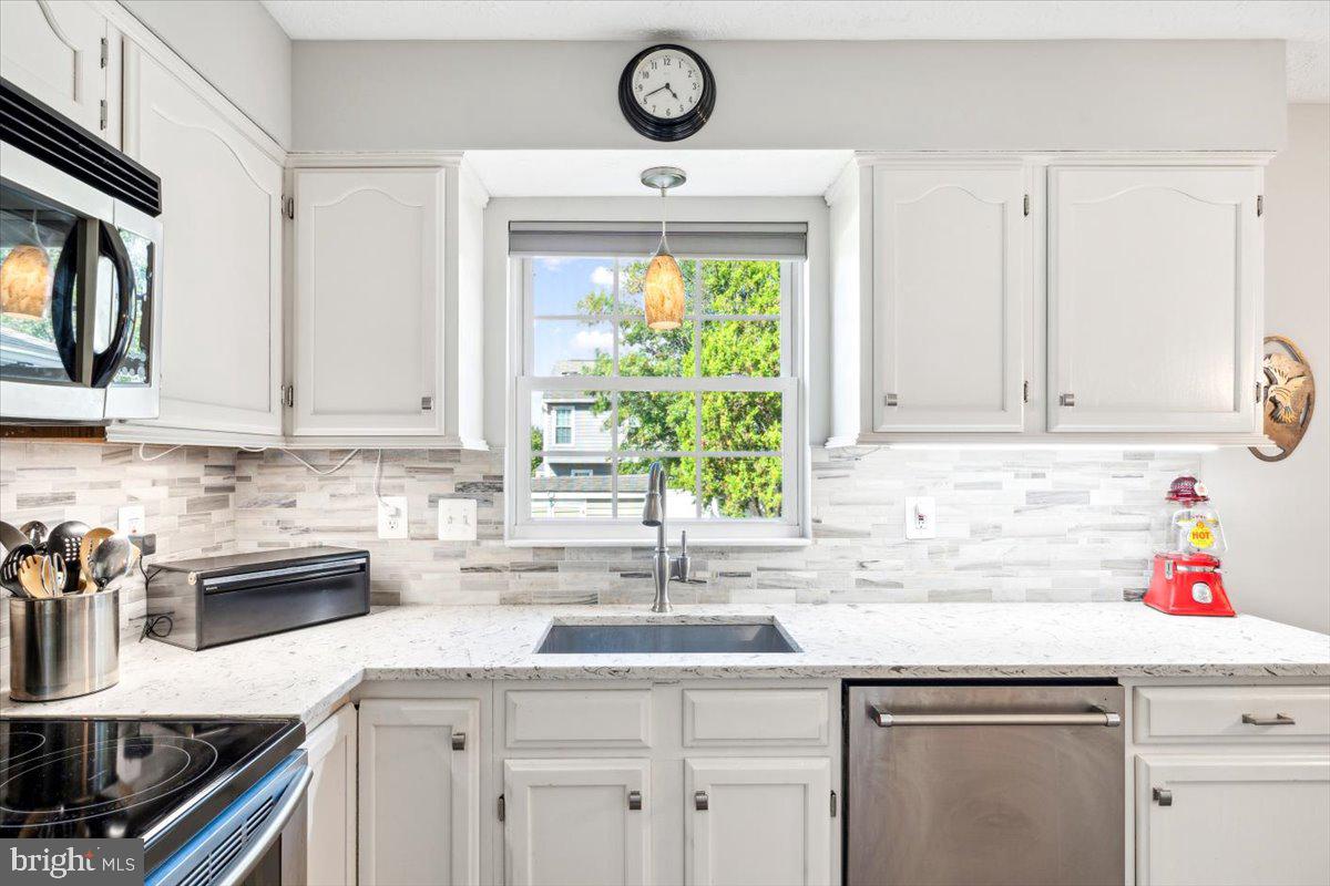 GOLF VIEW - Residential Lease