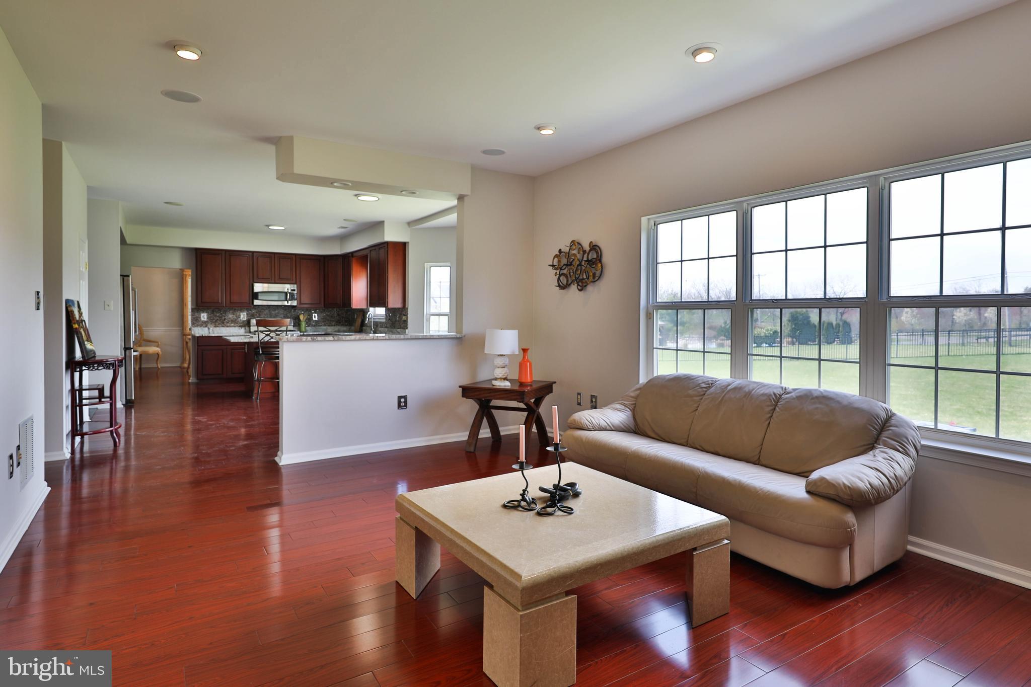 RAVEN HOLLOW - Residential