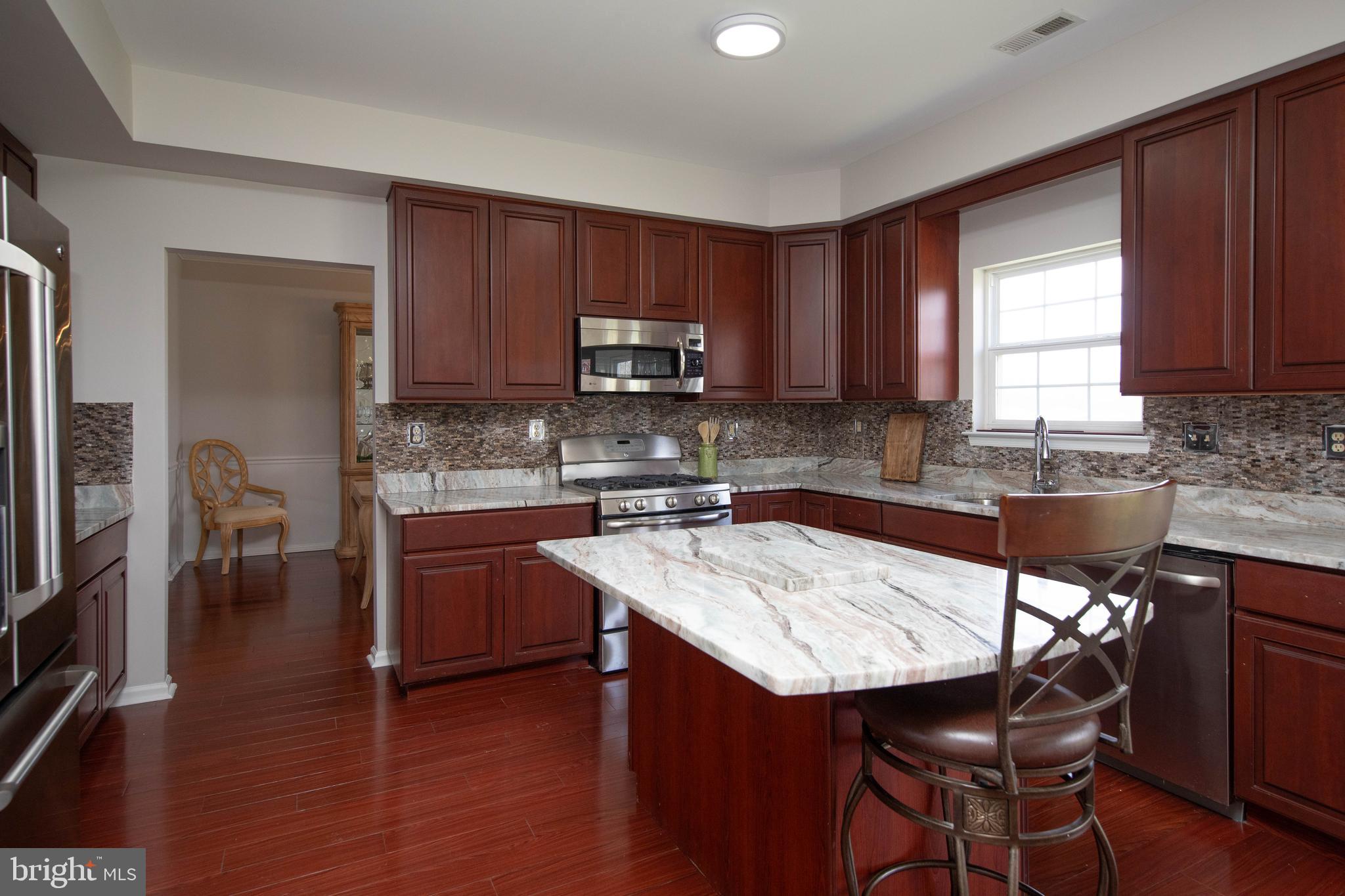 RAVEN HOLLOW - Residential