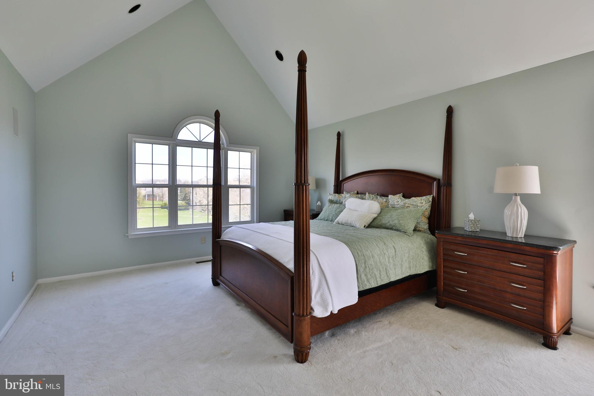 RAVEN HOLLOW - Residential