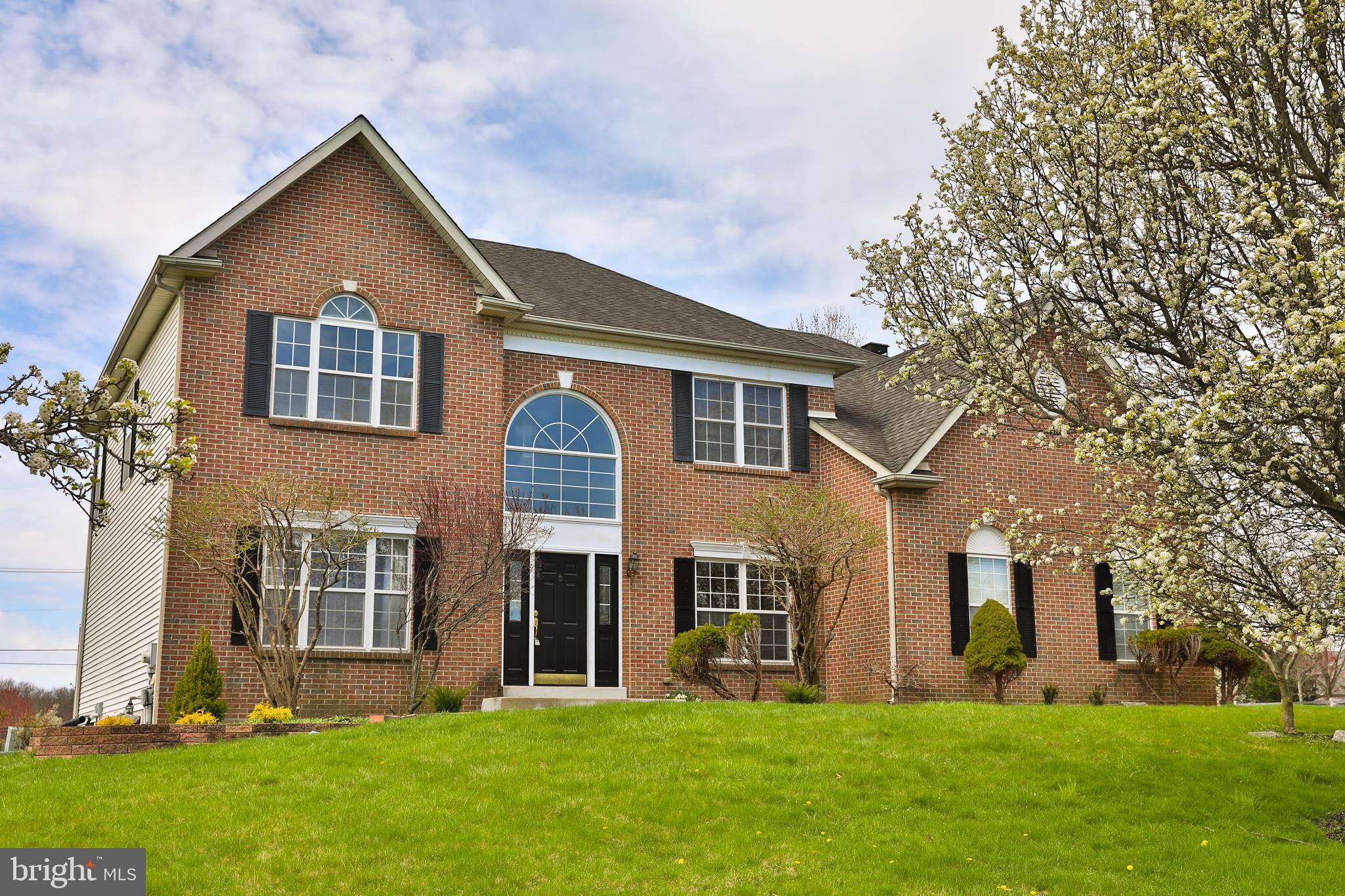 RAVEN HOLLOW - Residential