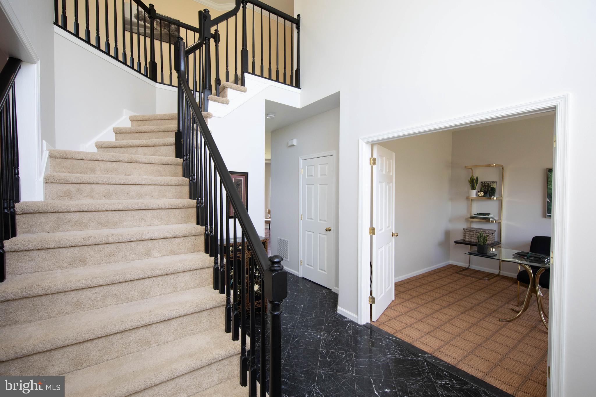 RAVEN HOLLOW - Residential