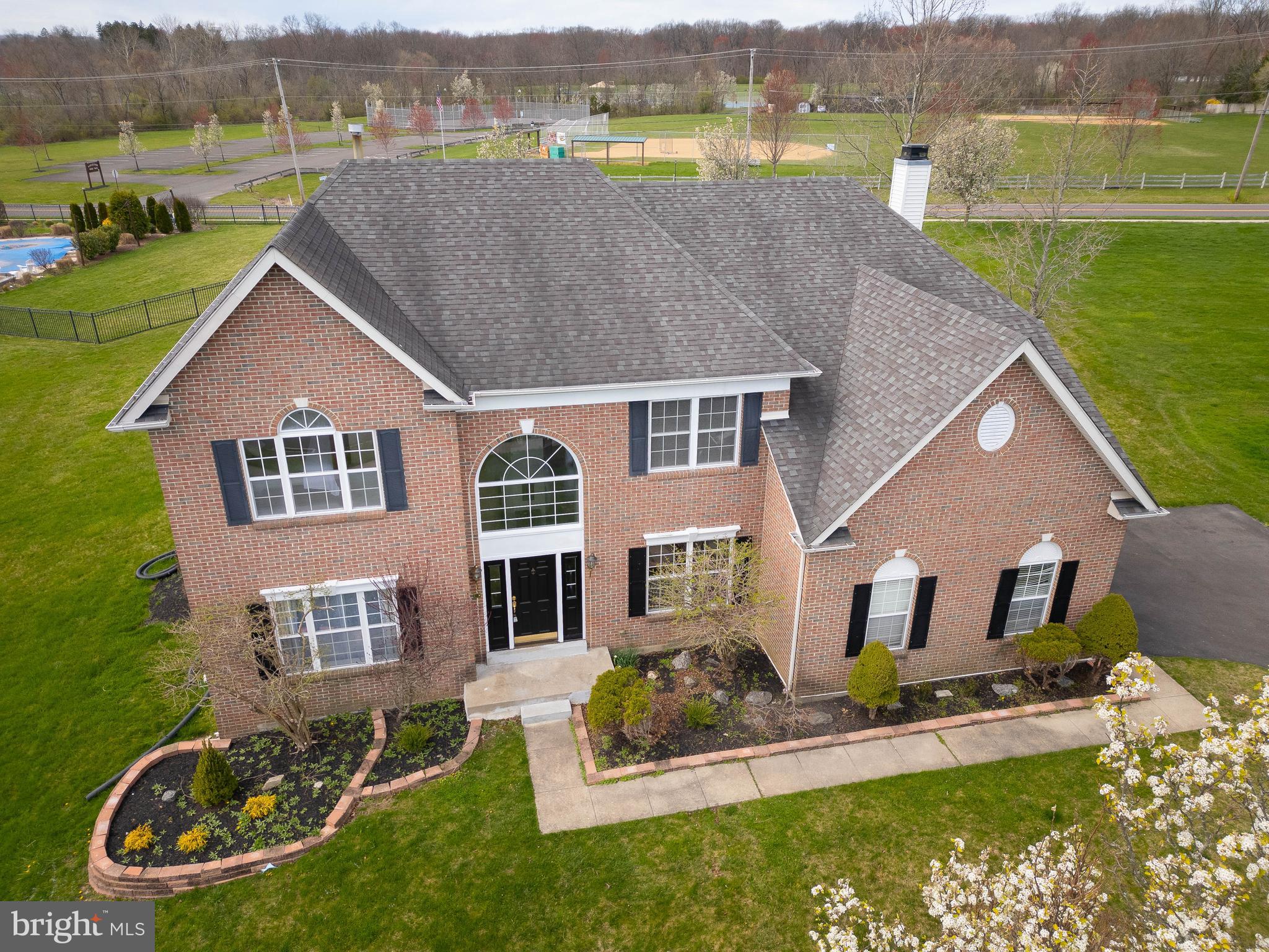 RAVEN HOLLOW - Residential