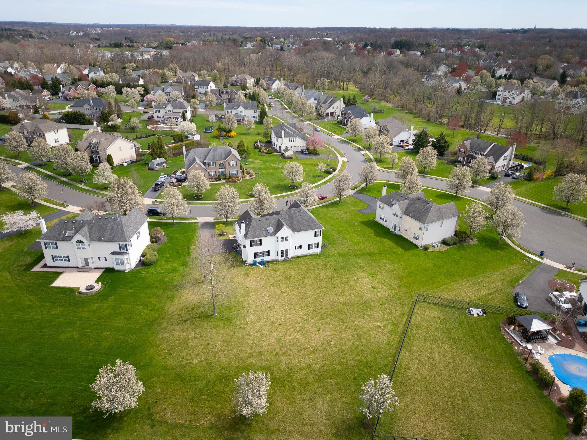 RAVEN HOLLOW - Residential