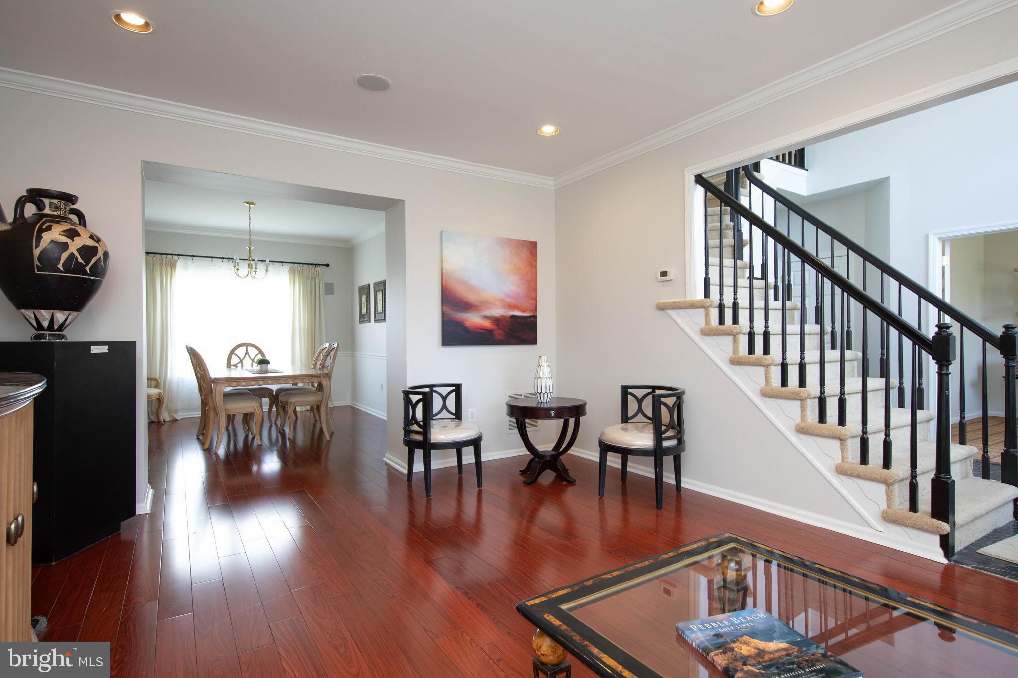 RAVEN HOLLOW - Residential