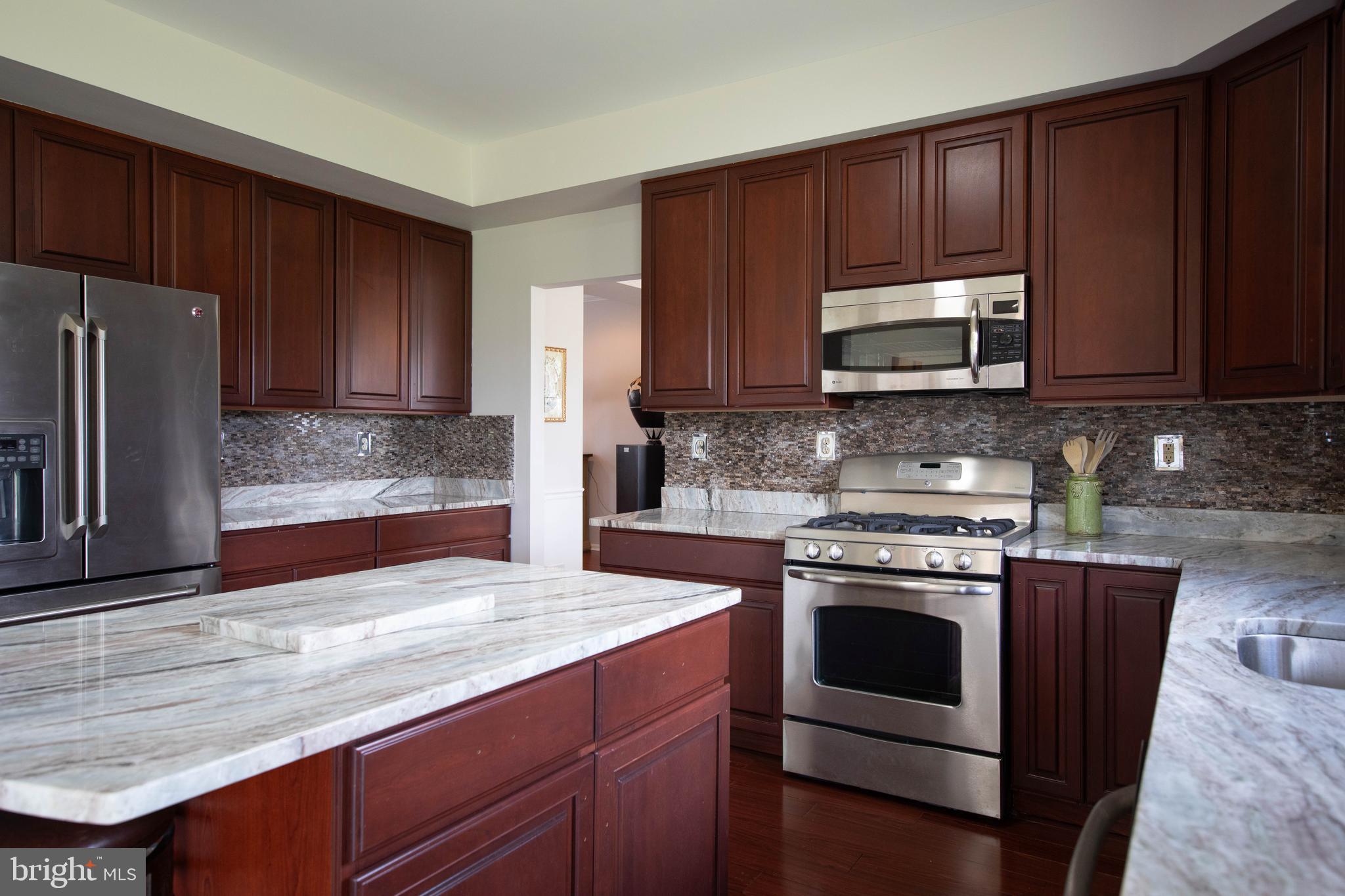 RAVEN HOLLOW - Residential