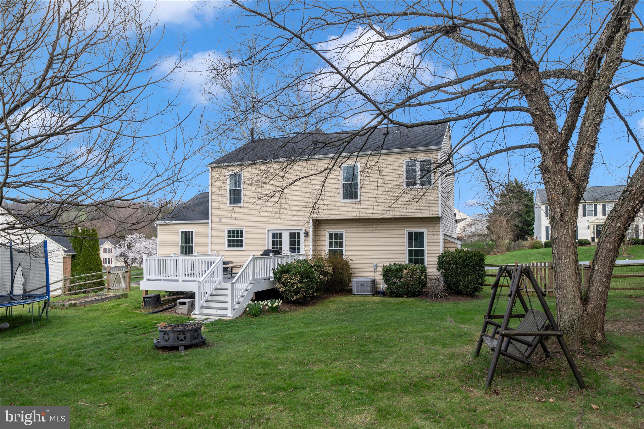 CAMBRIDGE FARMS - Residential