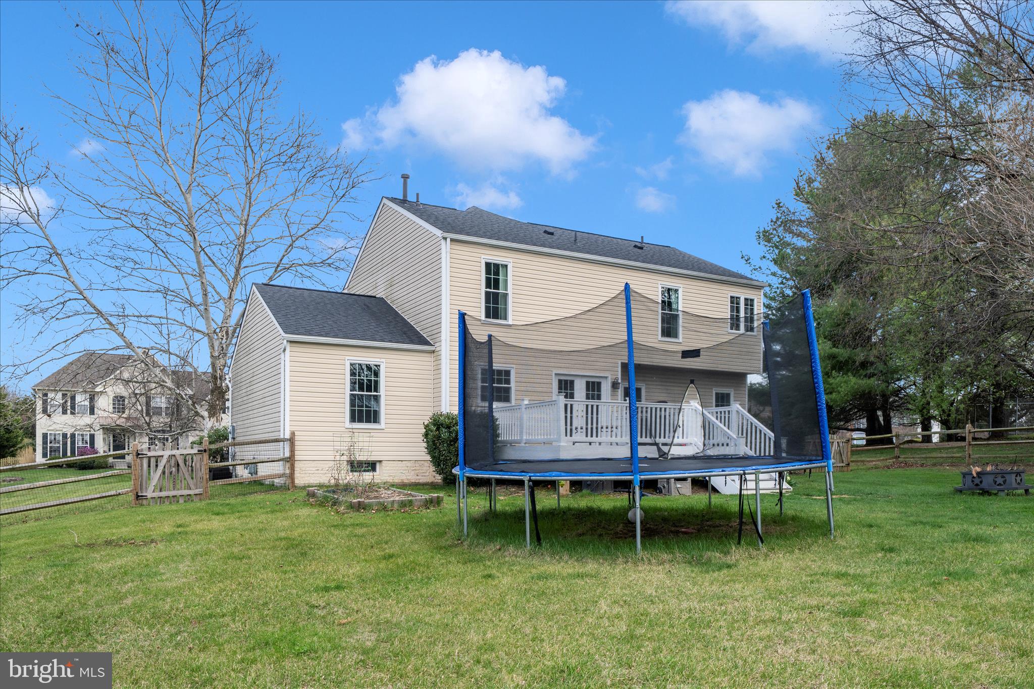 CAMBRIDGE FARMS - Residential