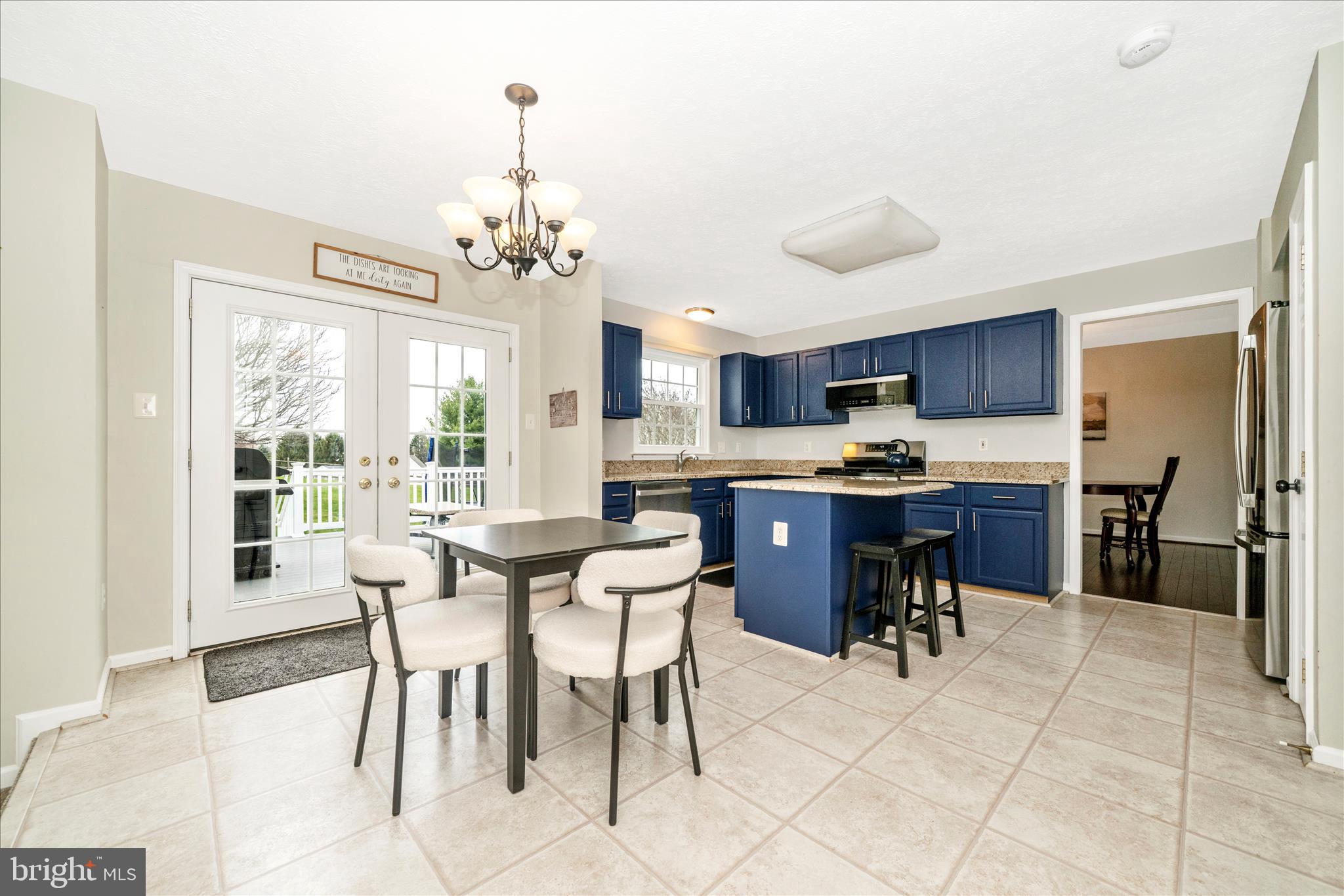 CAMBRIDGE FARMS - Residential