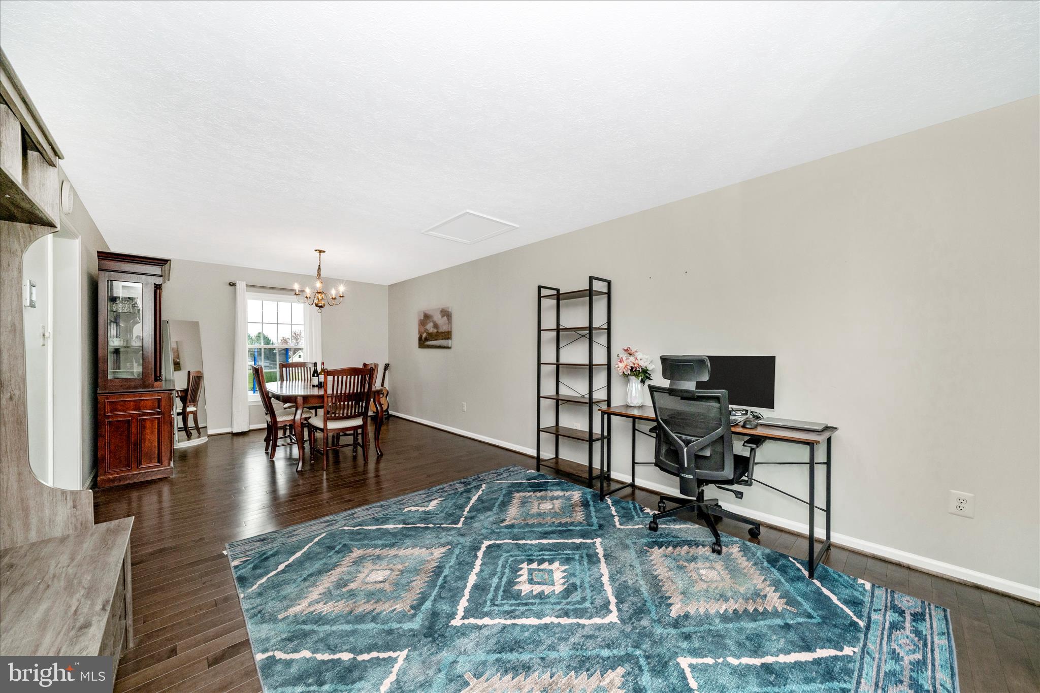 CAMBRIDGE FARMS - Residential