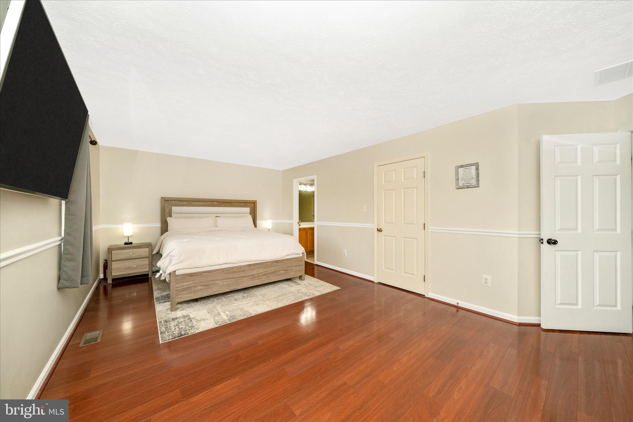 CAMBRIDGE FARMS - Residential