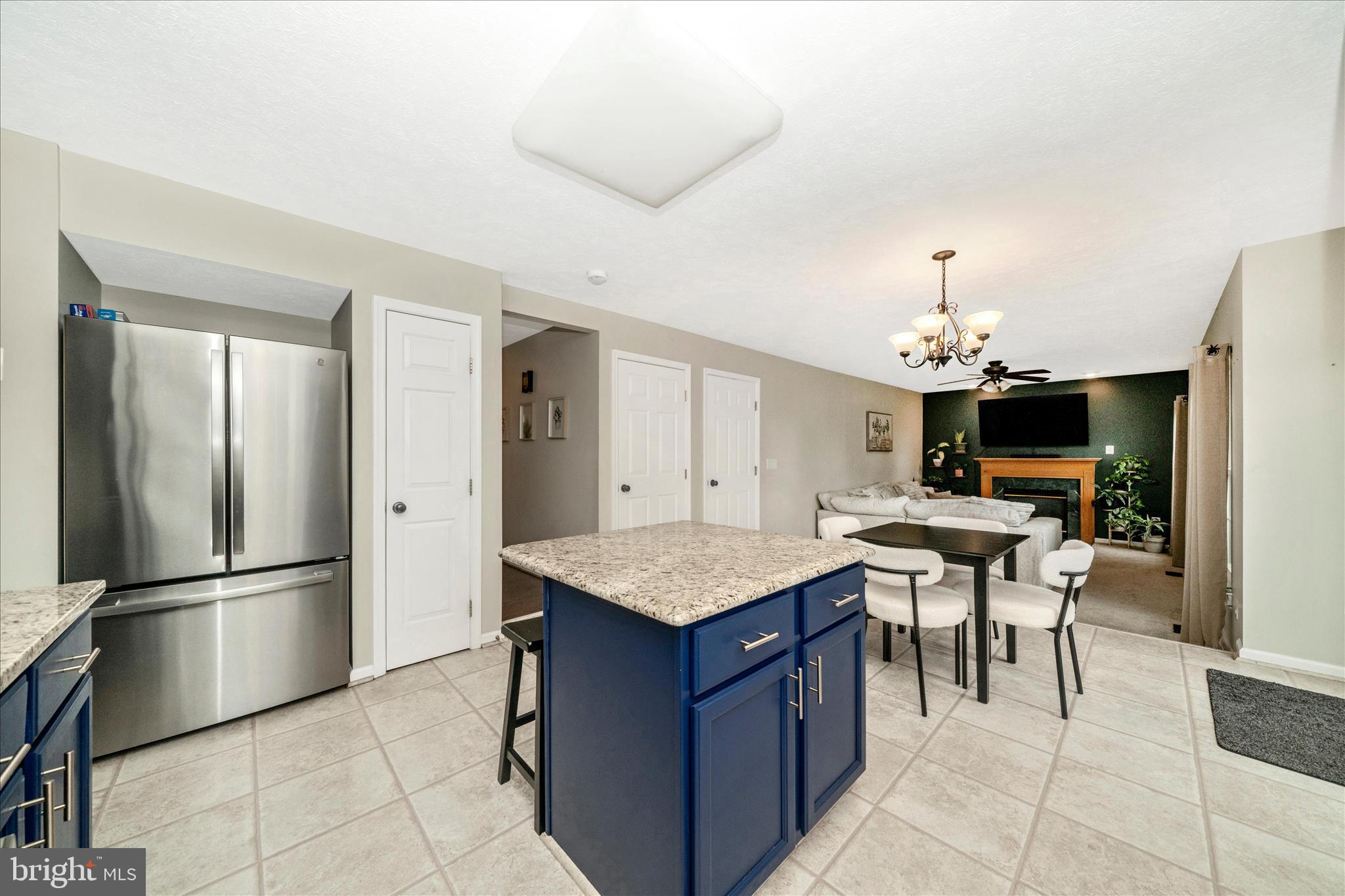 CAMBRIDGE FARMS - Residential