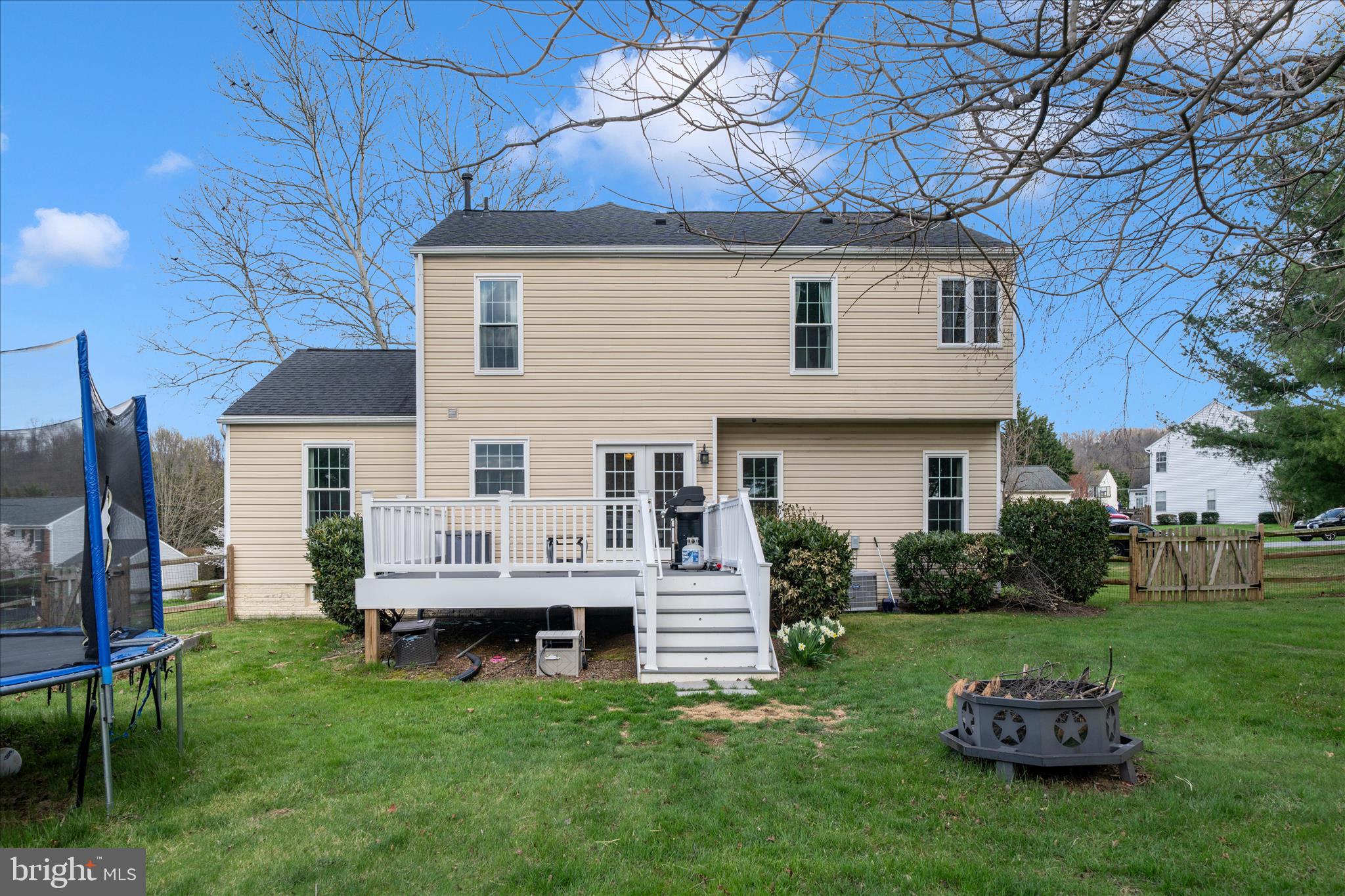 CAMBRIDGE FARMS - Residential