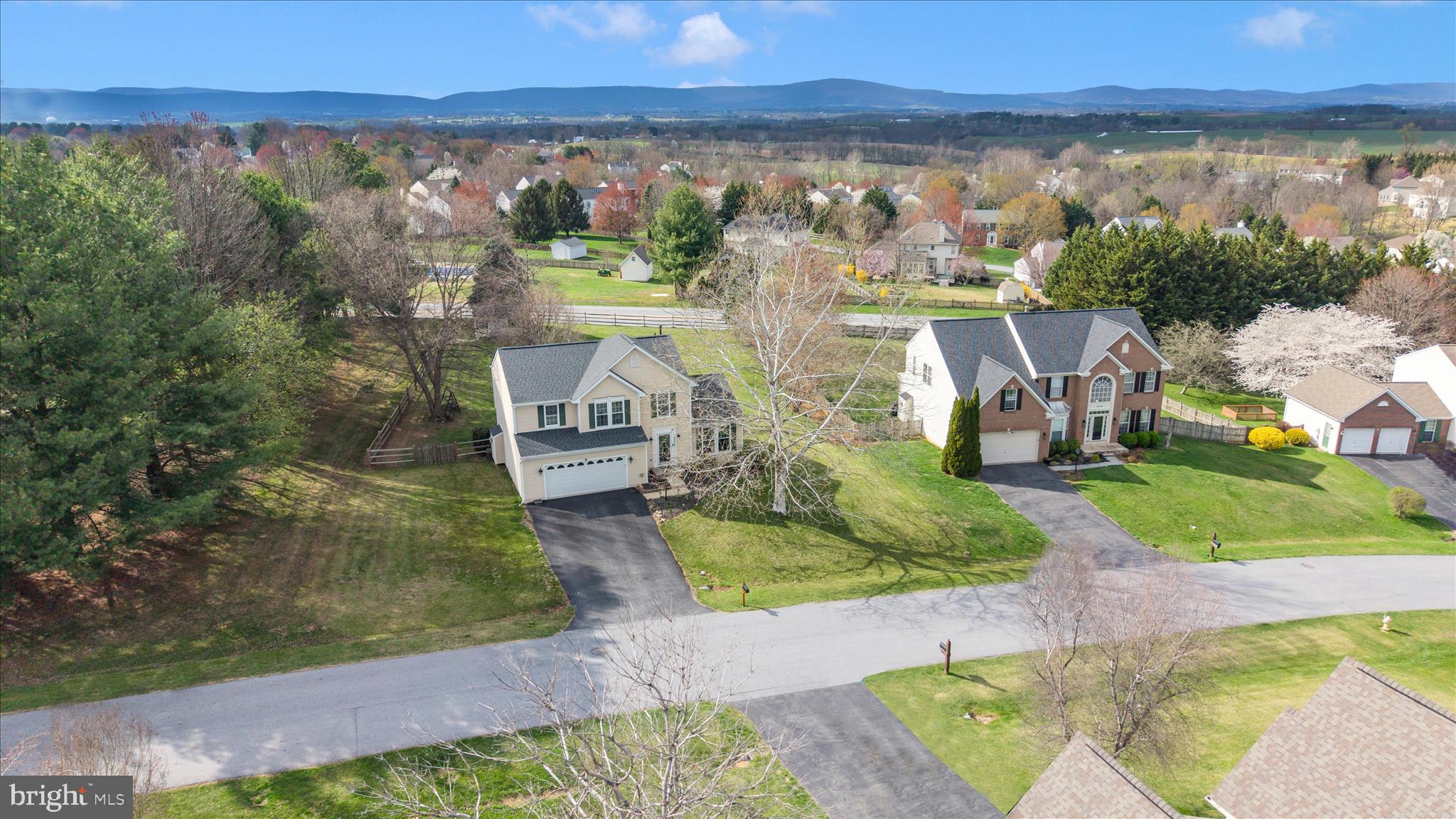 CAMBRIDGE FARMS - Residential