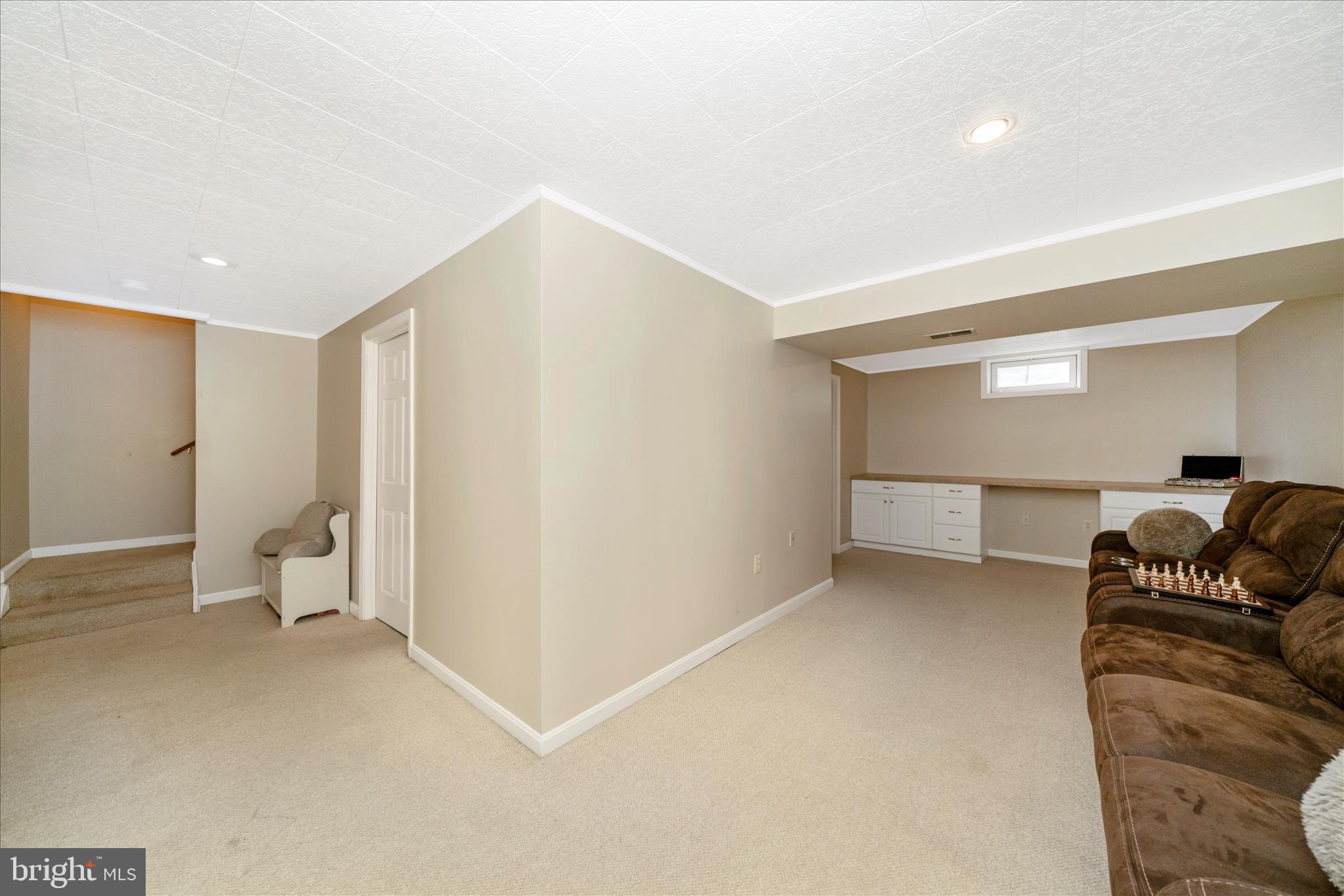 CAMBRIDGE FARMS - Residential