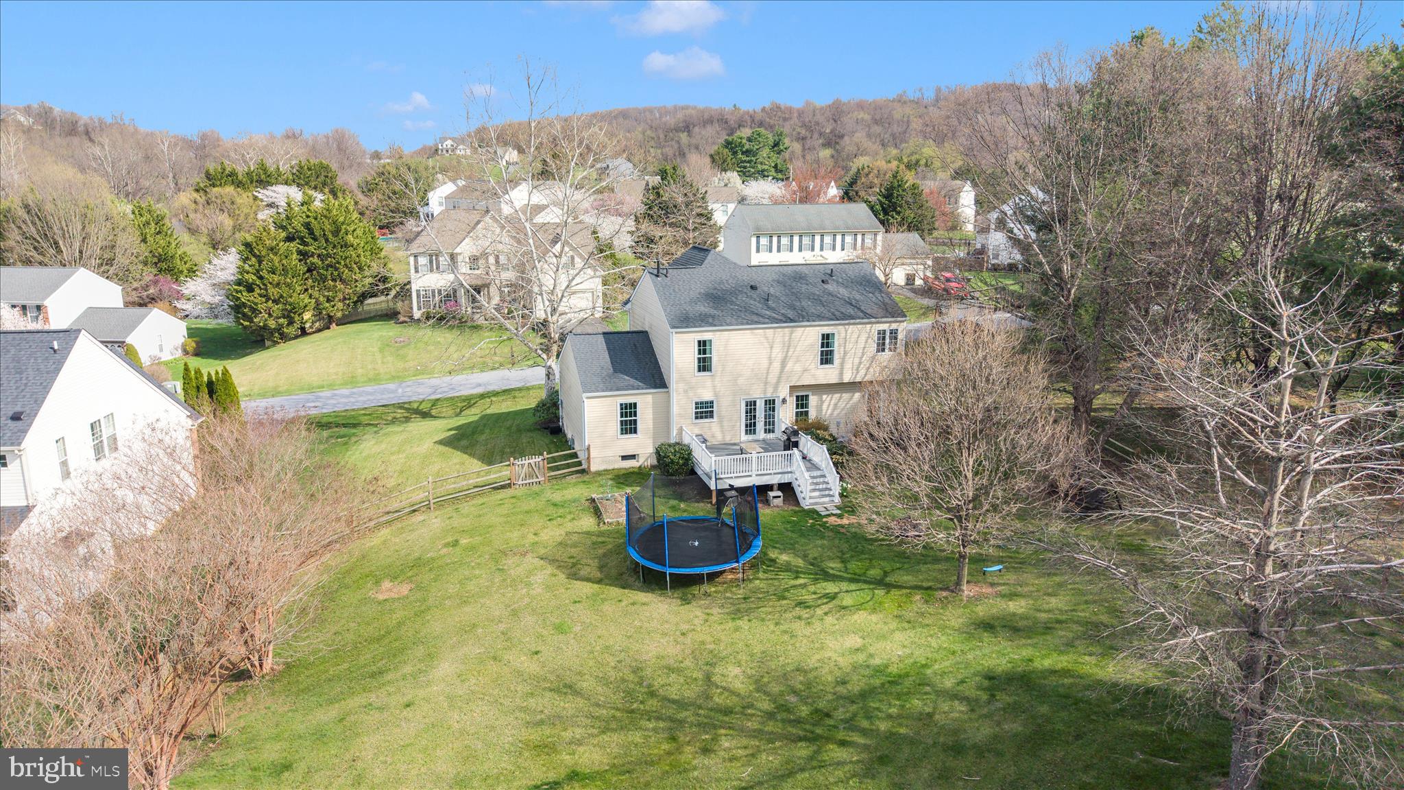 CAMBRIDGE FARMS - Residential