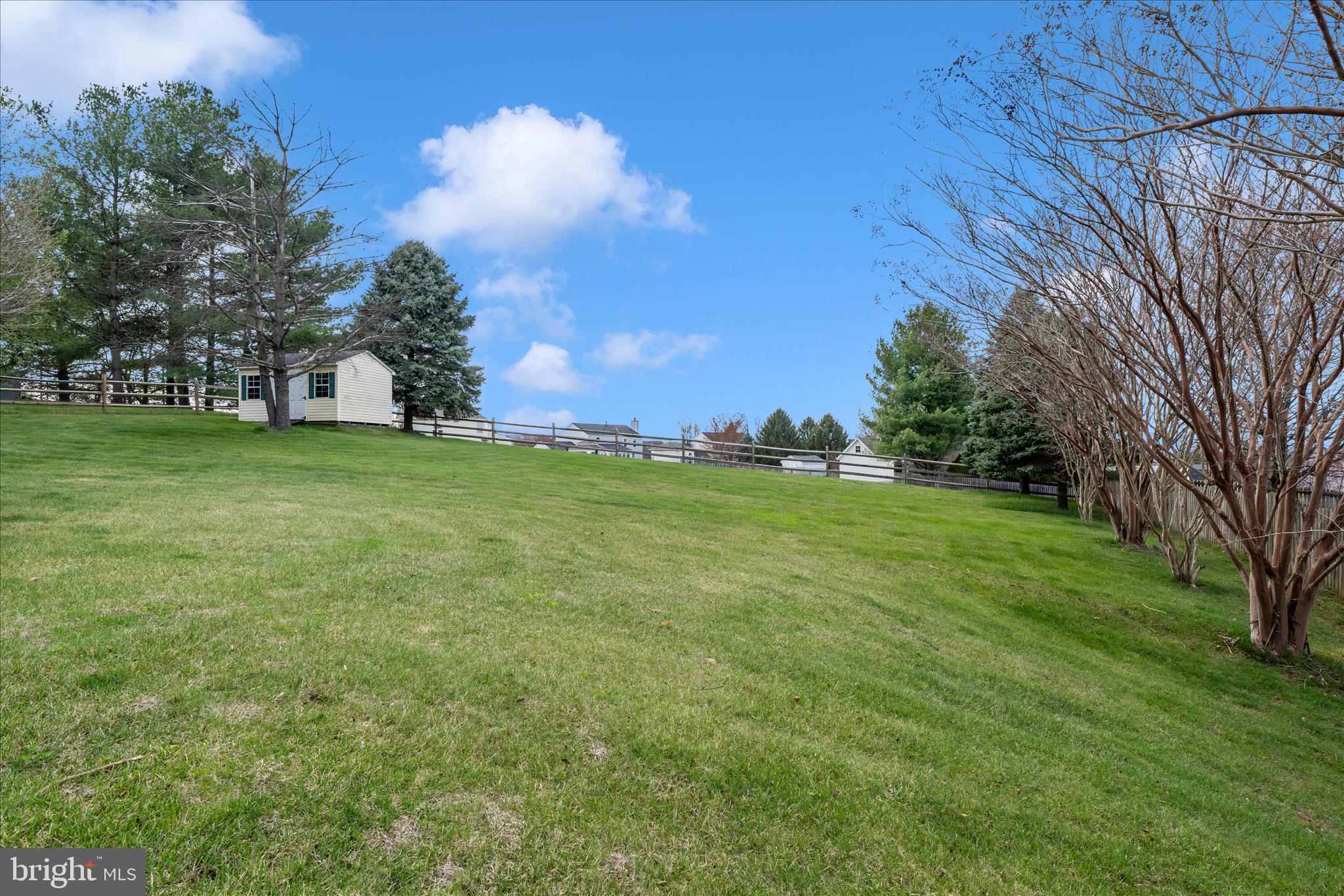 CAMBRIDGE FARMS - Residential